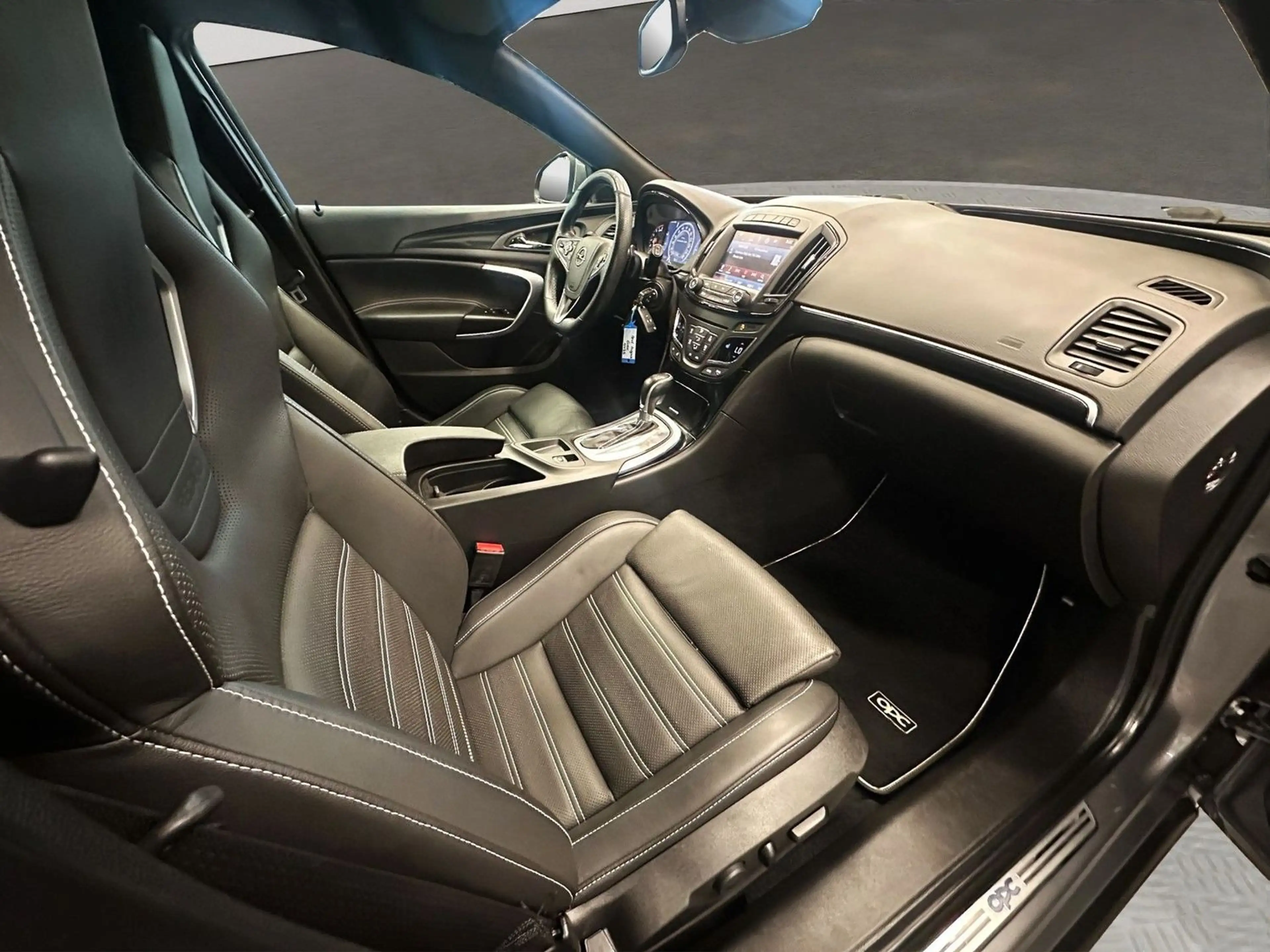 Opel Insignia OPC 4x4 Navi Leder Kamera Bi-Xenon AHK — photo 14
