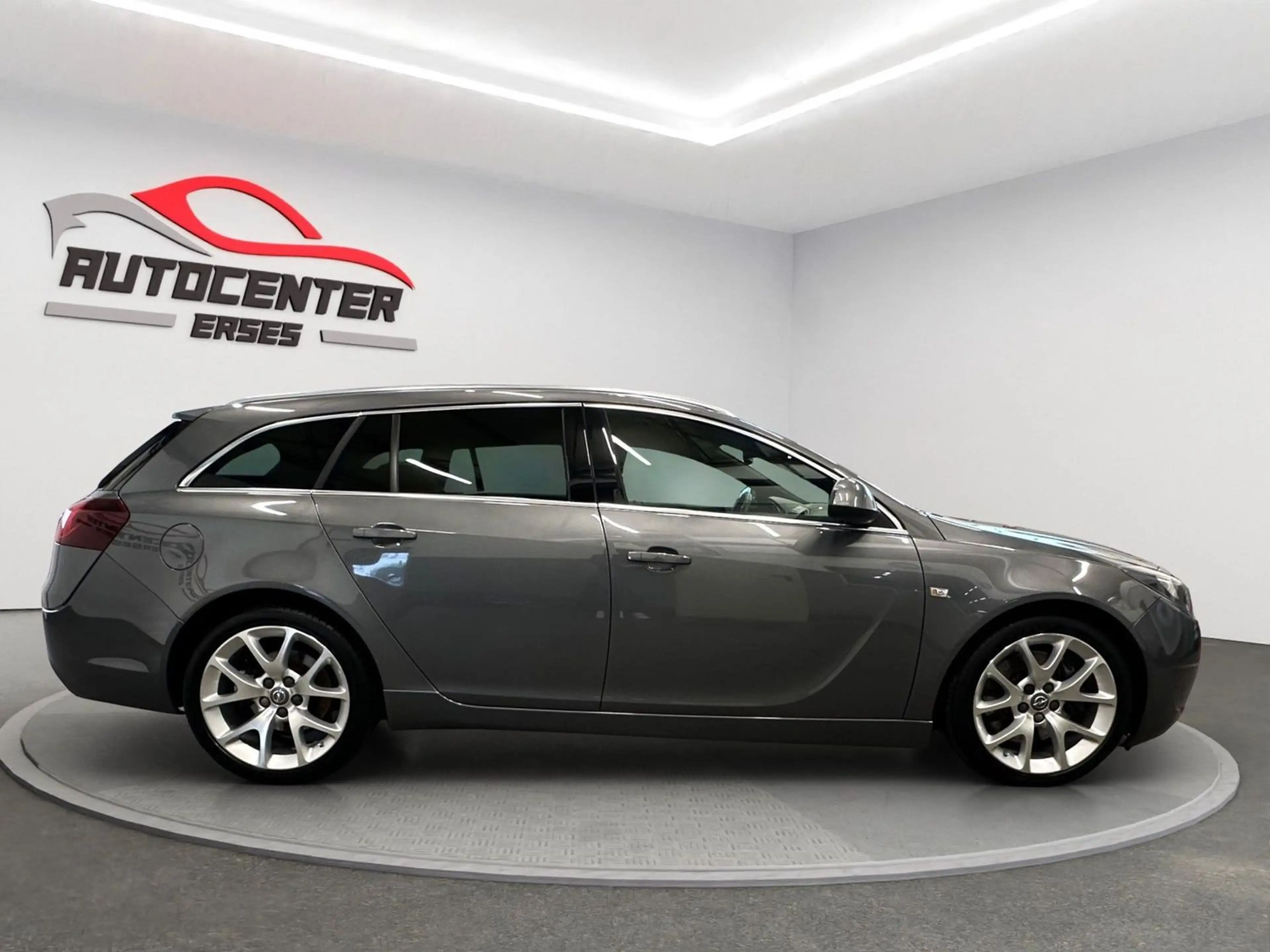 Opel Insignia OPC 4x4 Navi Leder Kamera Bi-Xenon AHK — photo 6