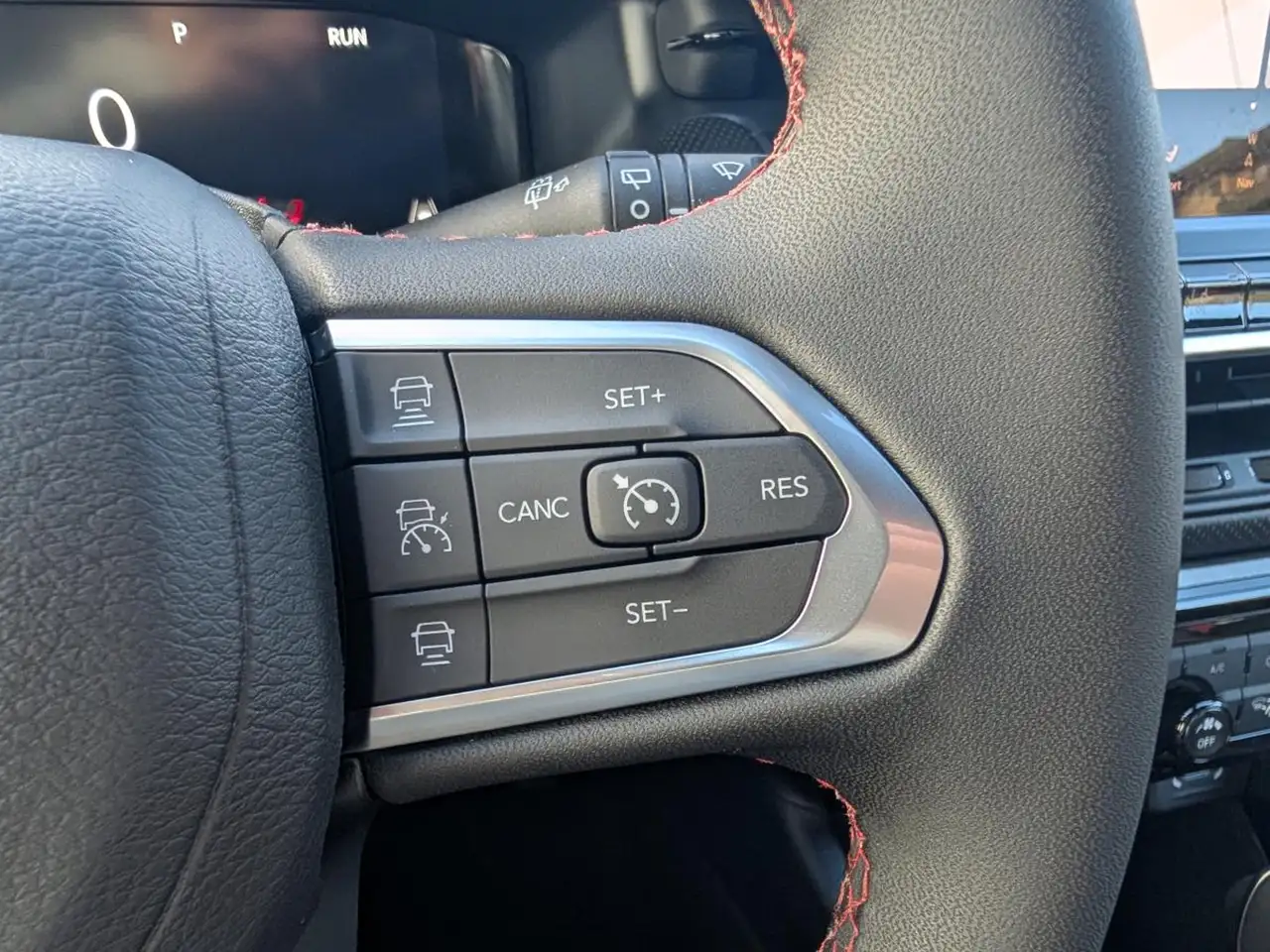 Jeep Compass photo Jeep Compass