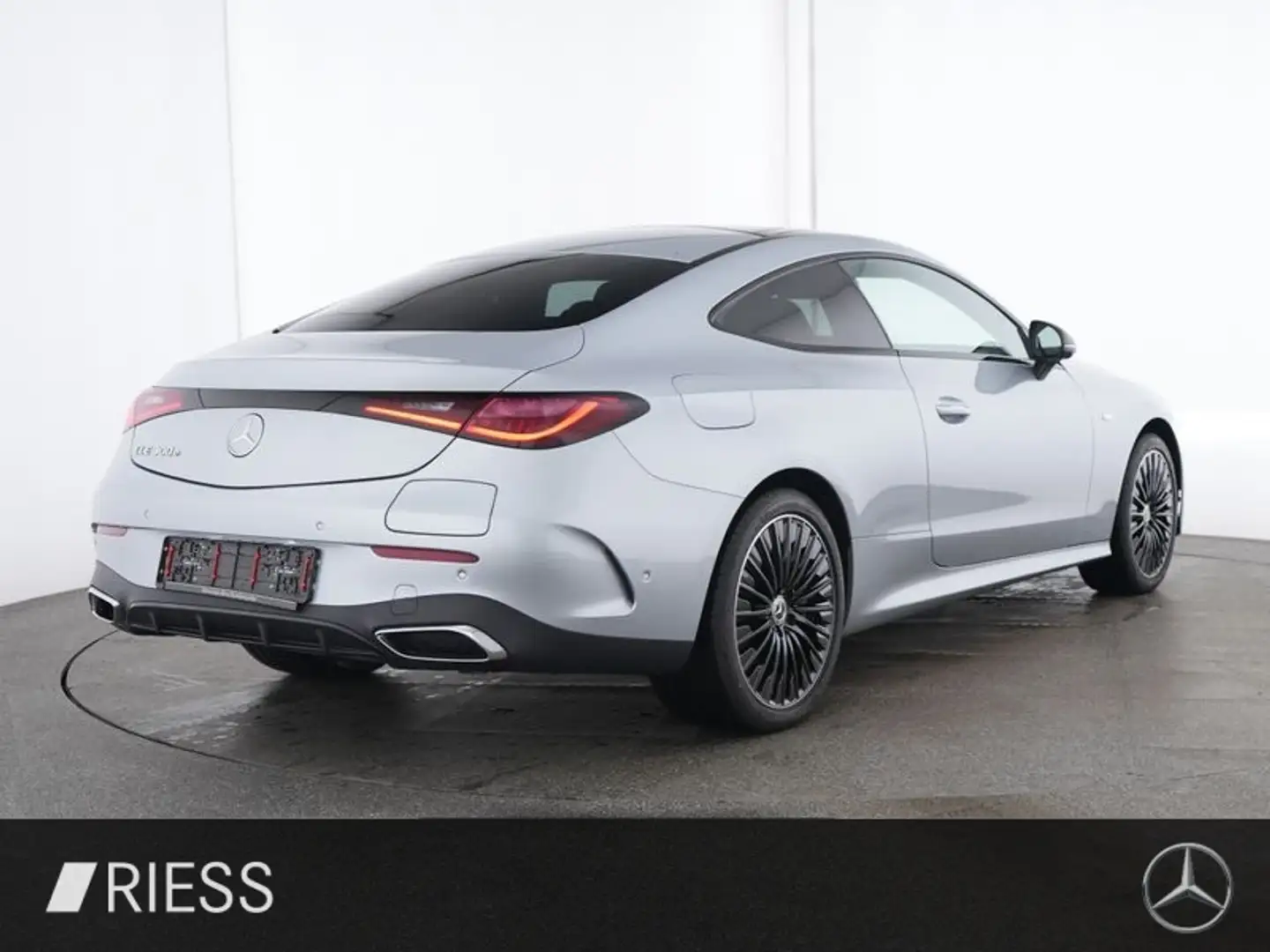 Mercedes-Benz CLE 300 e mit EQ Hybrid Technologie 360 ACC AUT Silber - 2