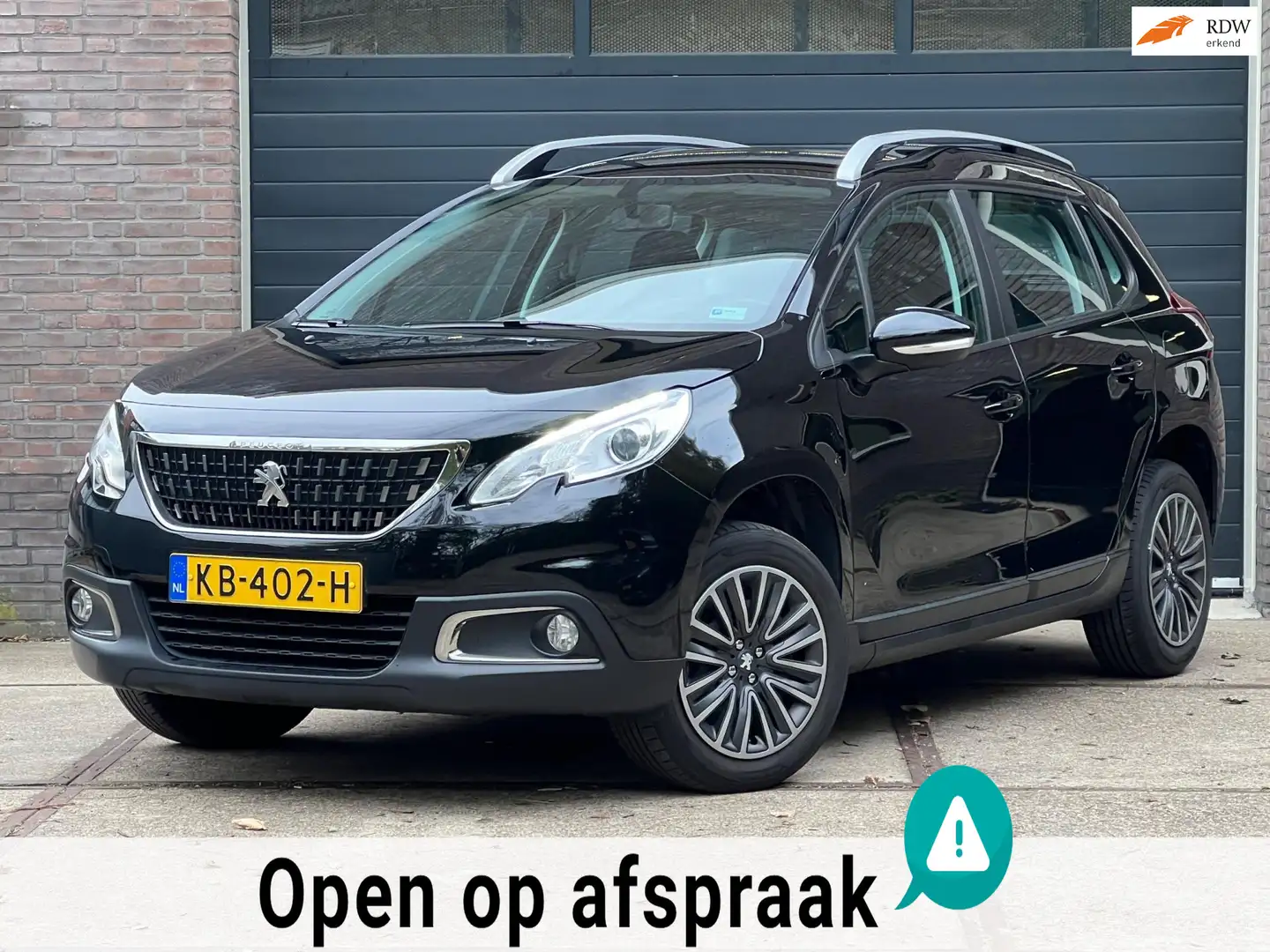 Peugeot 2008 110pk Blue Lion | Carplay | Navigatie| Parkeerhulp Zwart - 1