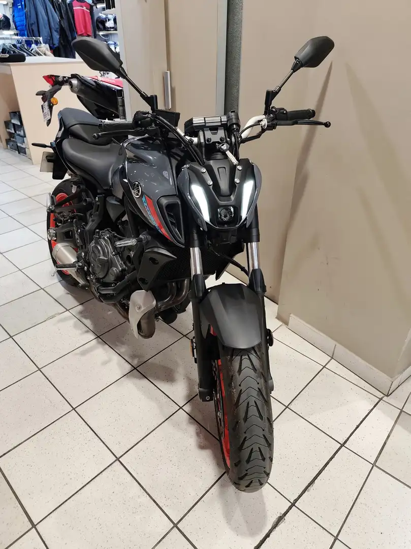 Yamaha MT-07 - 2