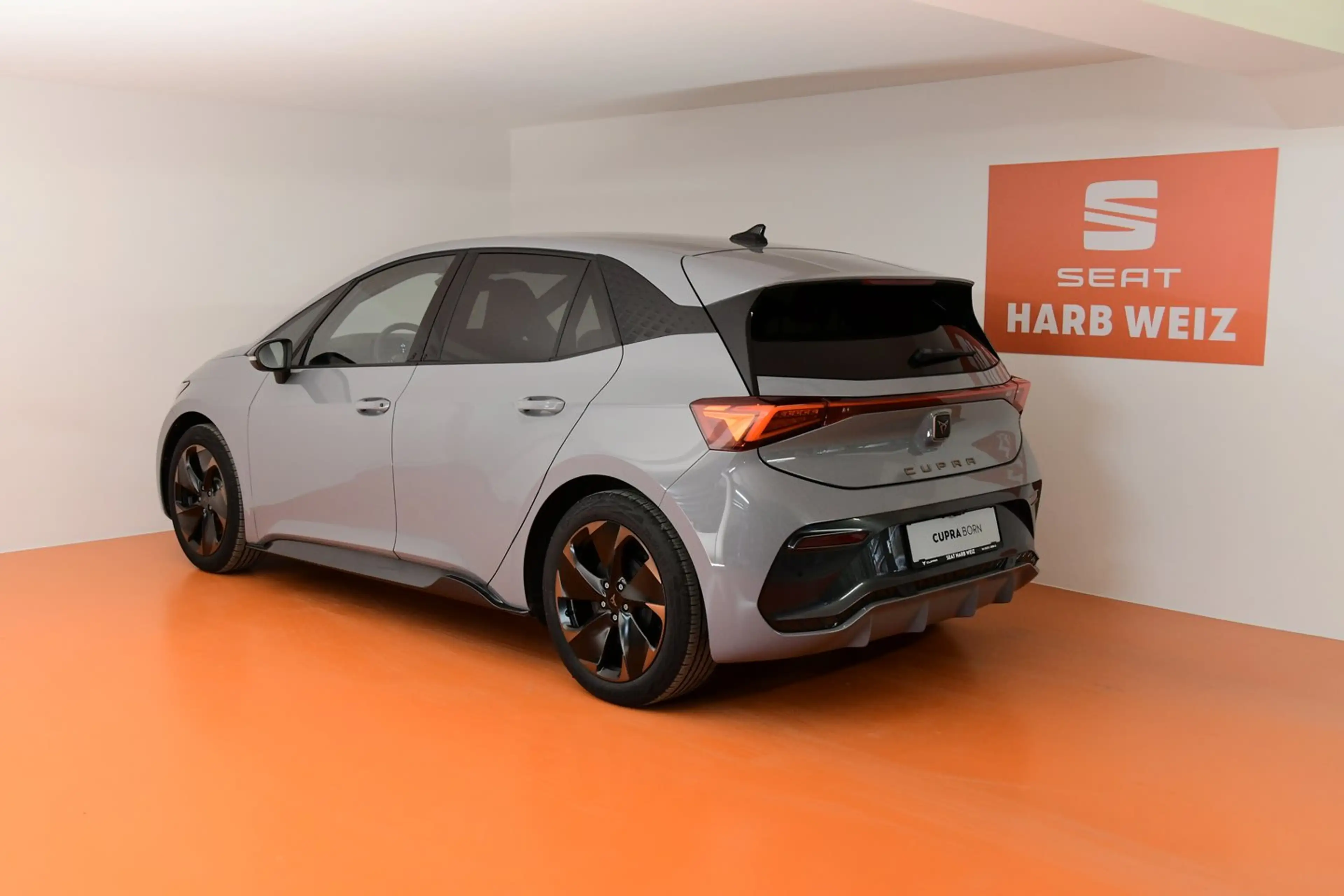 CUPRA Born 77/82 e-Boost 170kW/231PS — photo 3