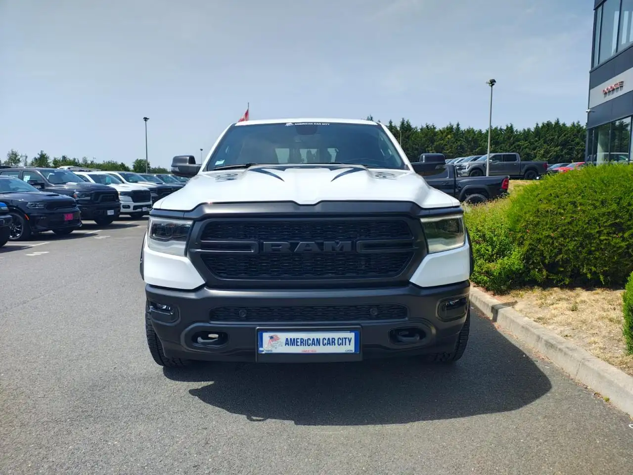 Dodge RAM 2023 — фото 10