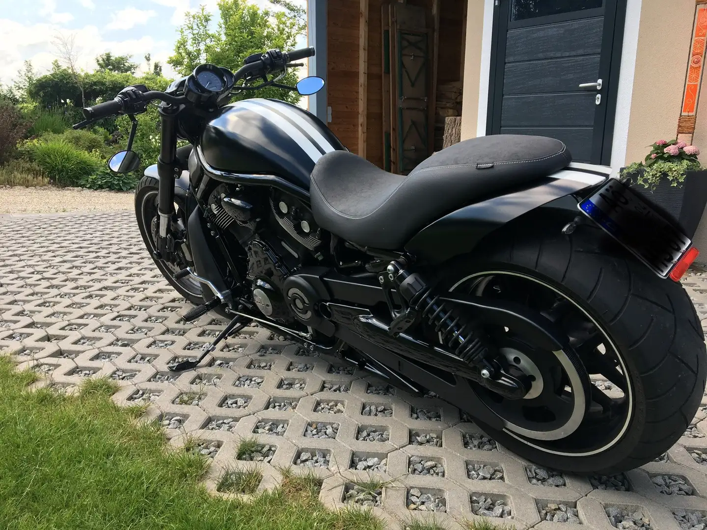 Harley-Davidson VRSC Night Rod VRSCDX Schwarz - 1