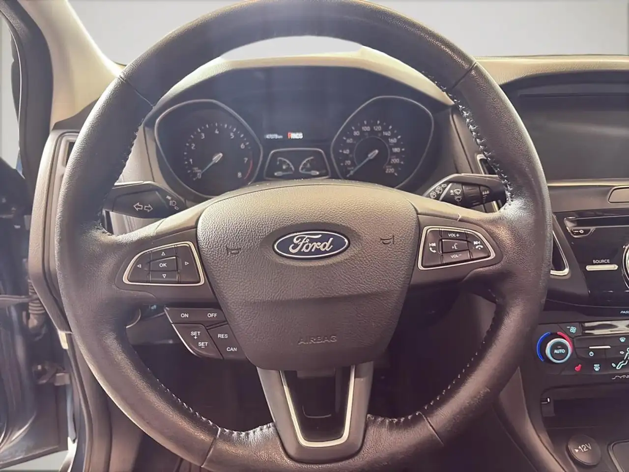 Ford Focus снимка Ford Focus