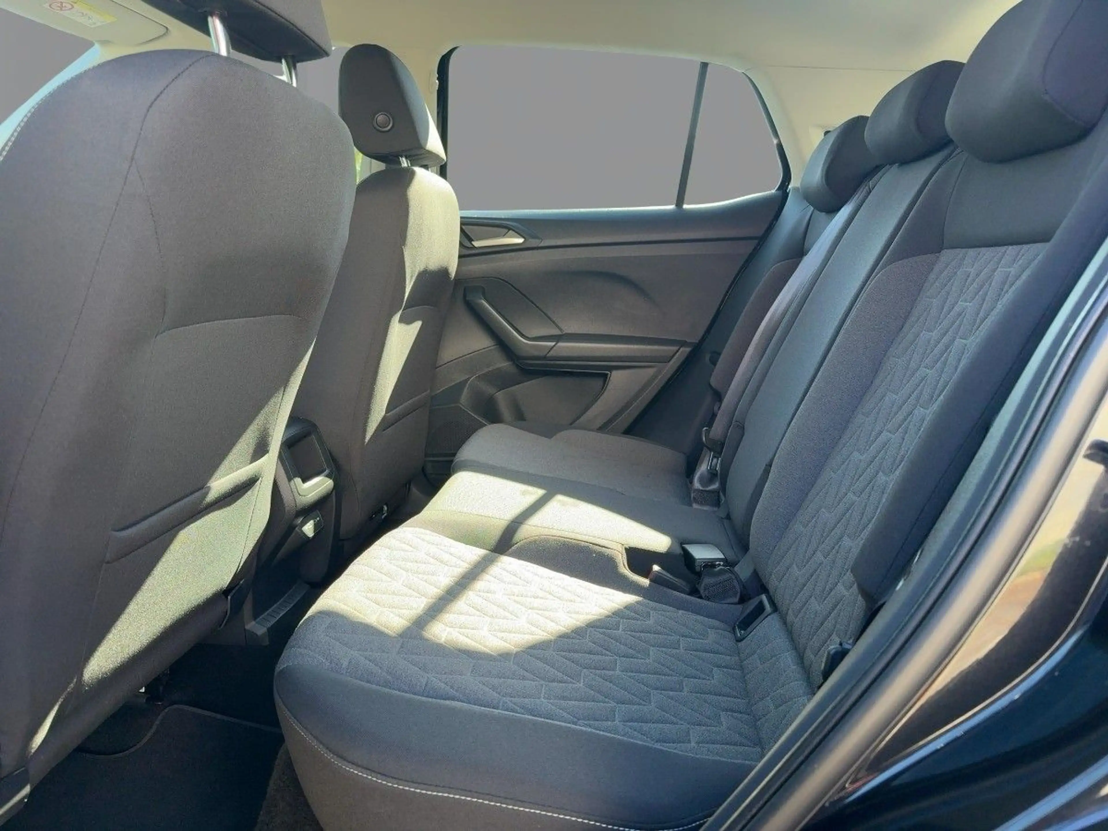 Volkswagen T-Cross 1.0 TSI Life Klima Navi Sitzhzg — photo 10