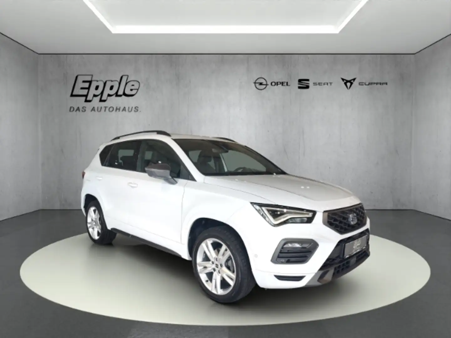 SEAT Ateca FR AHK-klappbar Navi 360 Kamera LED ACC El. Heckkl Weiß - 1