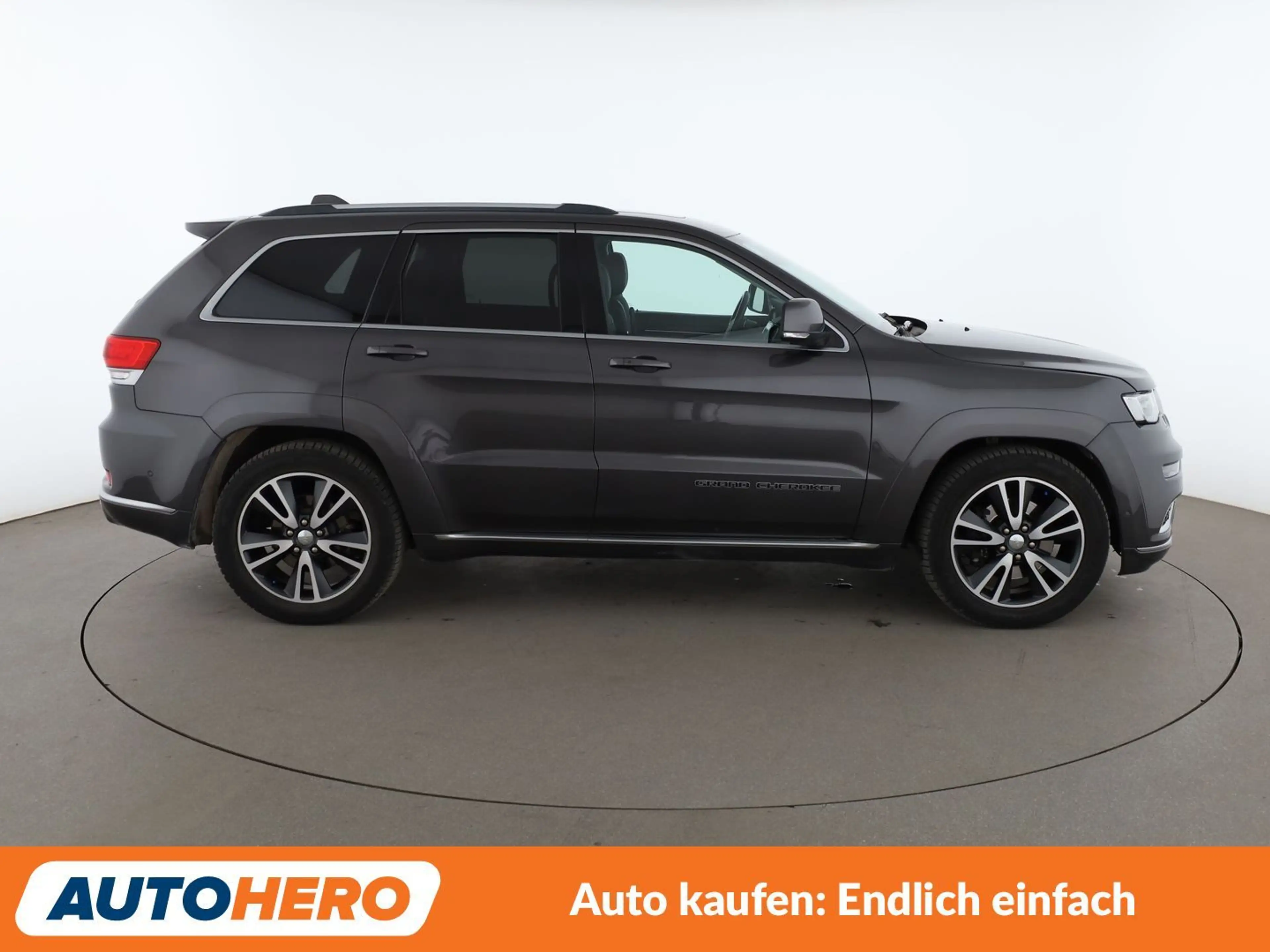 Jeep Grand Cherokee 3.0 CRD Summit Aut.*XENON*ACC*CAM*PDC*SHZ*KLIMA* — photo 7
