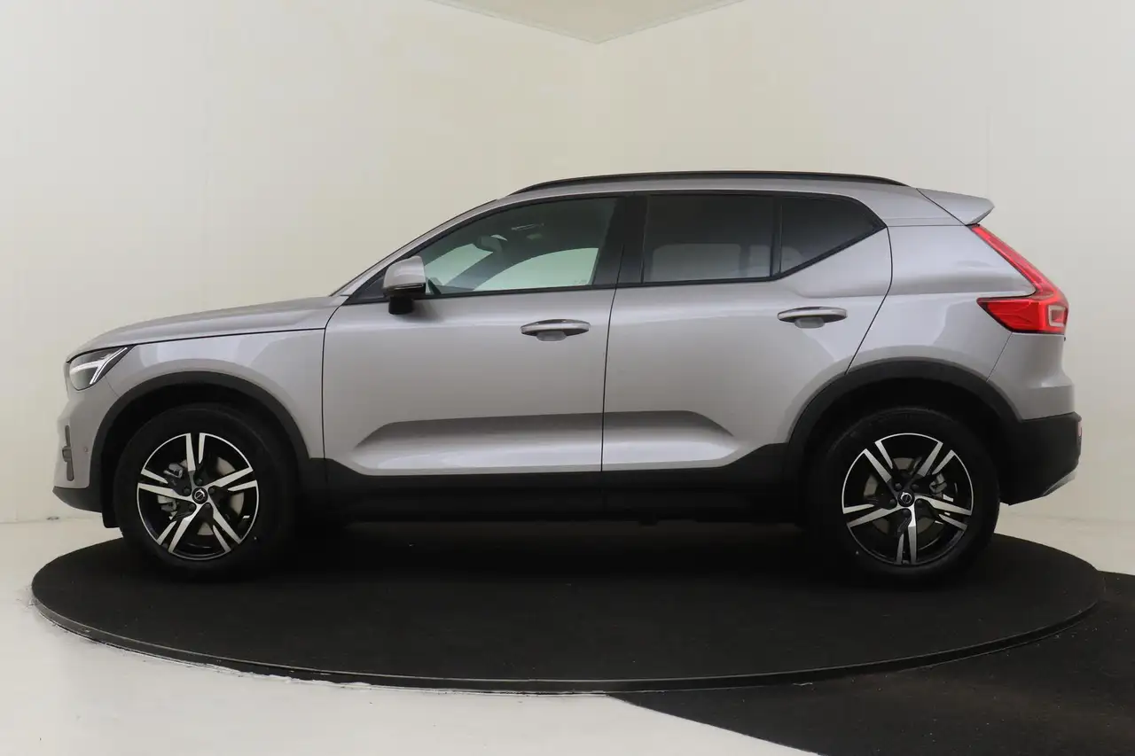 Volvo XC40 2026 — фото 7