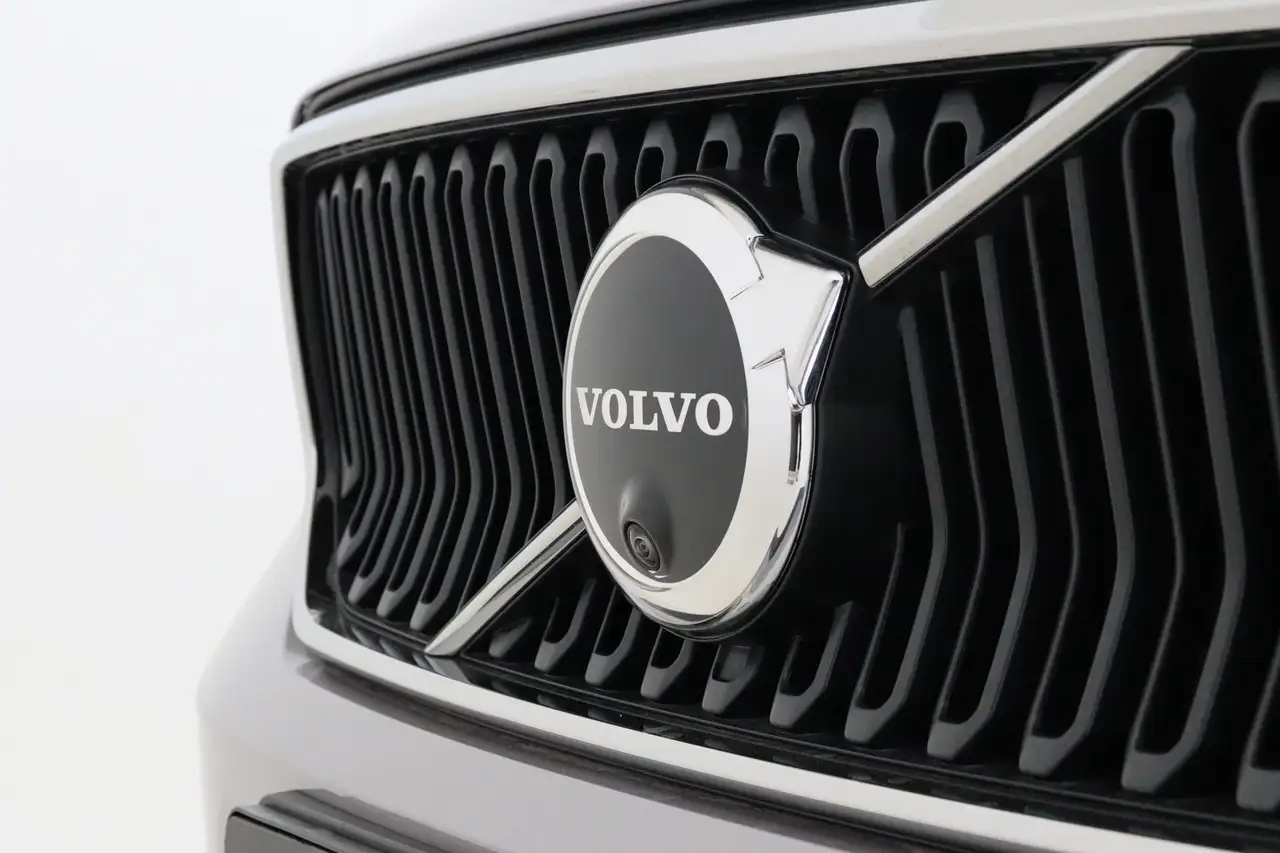 Volvo XC40 2026 — фото 14