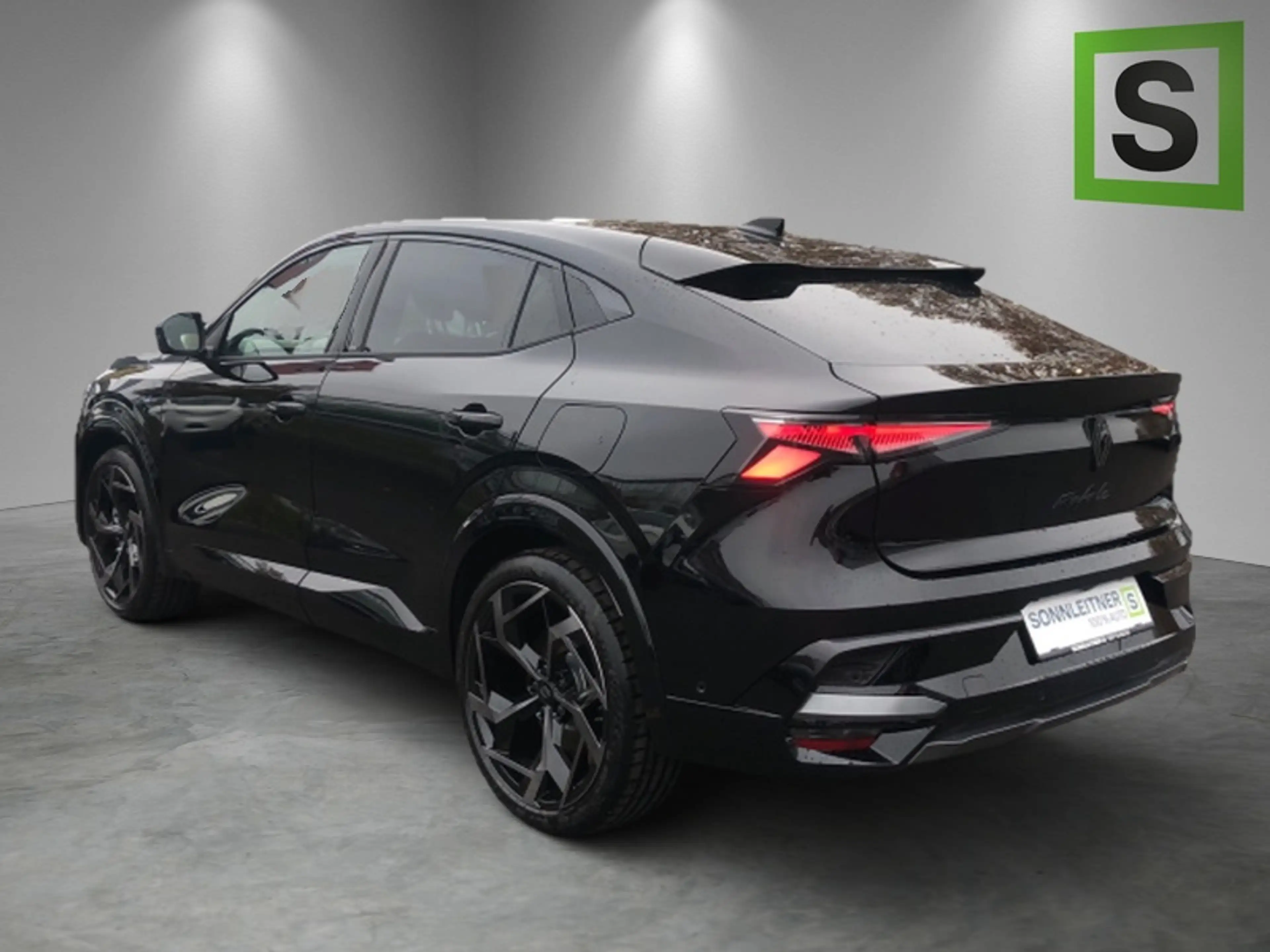 Renault Rafale RAFALE Atelier Alpine E-Tech Plug-in Hybrid 300 4x4 — photo 2