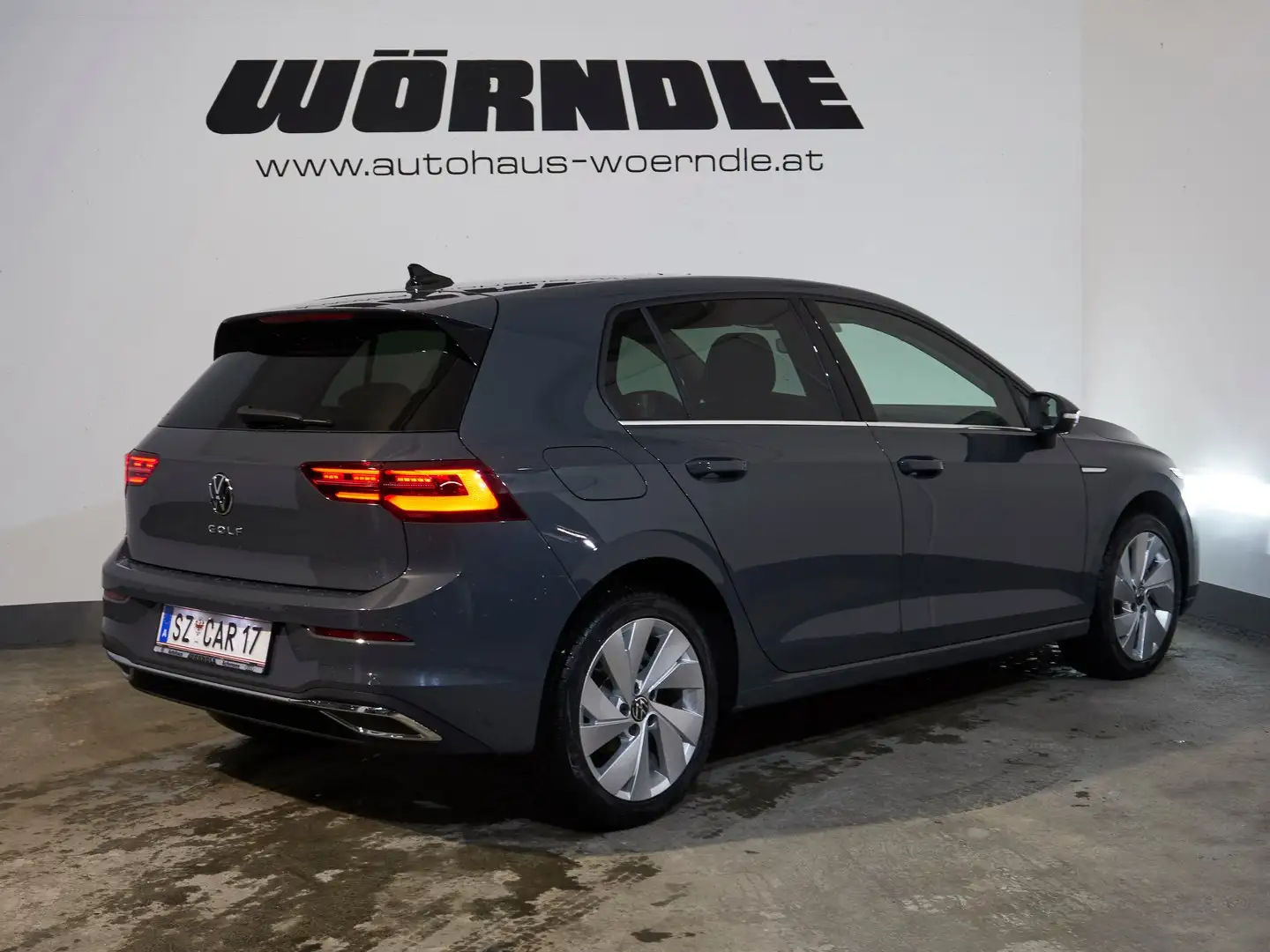 Volkswagen Golf Style TSI Gris - 2