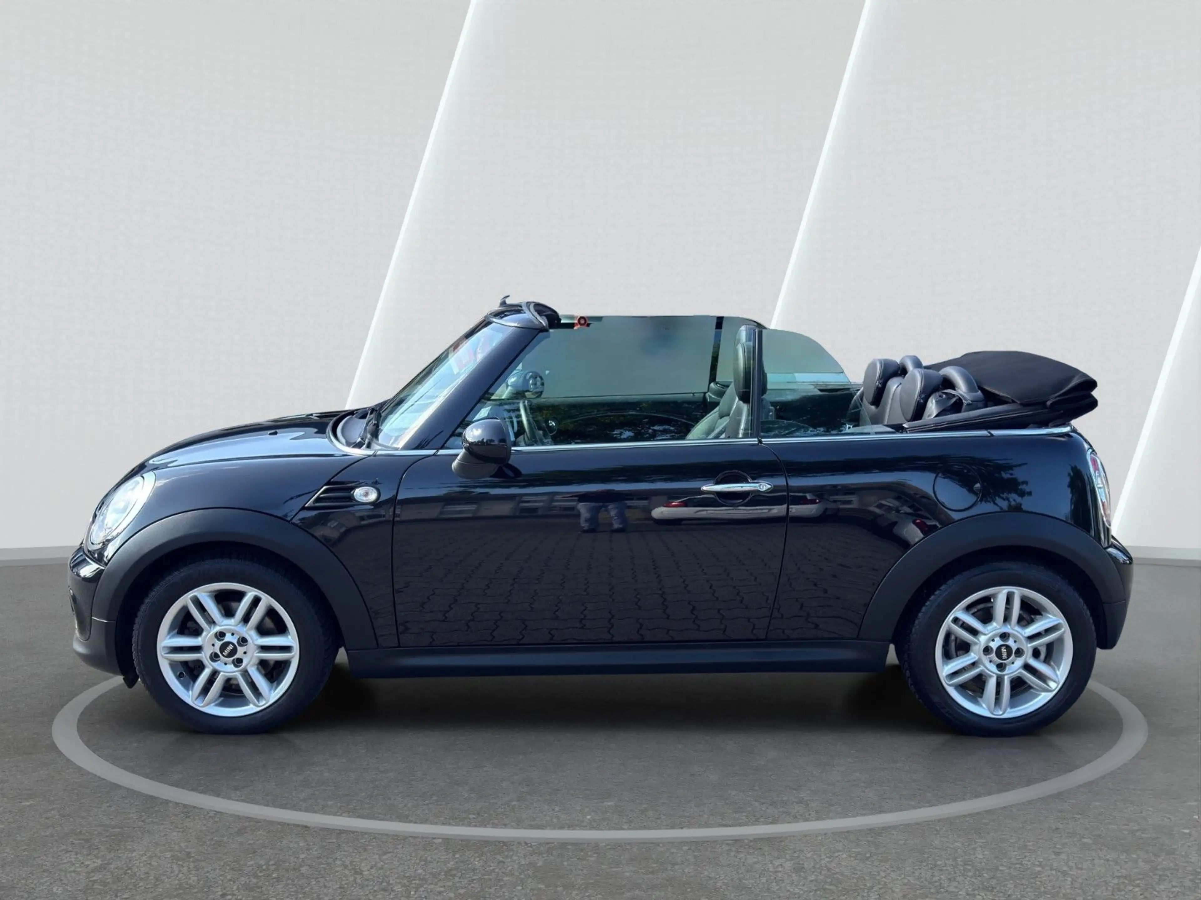 MINI Cooper Cabrio Automatik, 1.Hand, wenig KM — photo 9