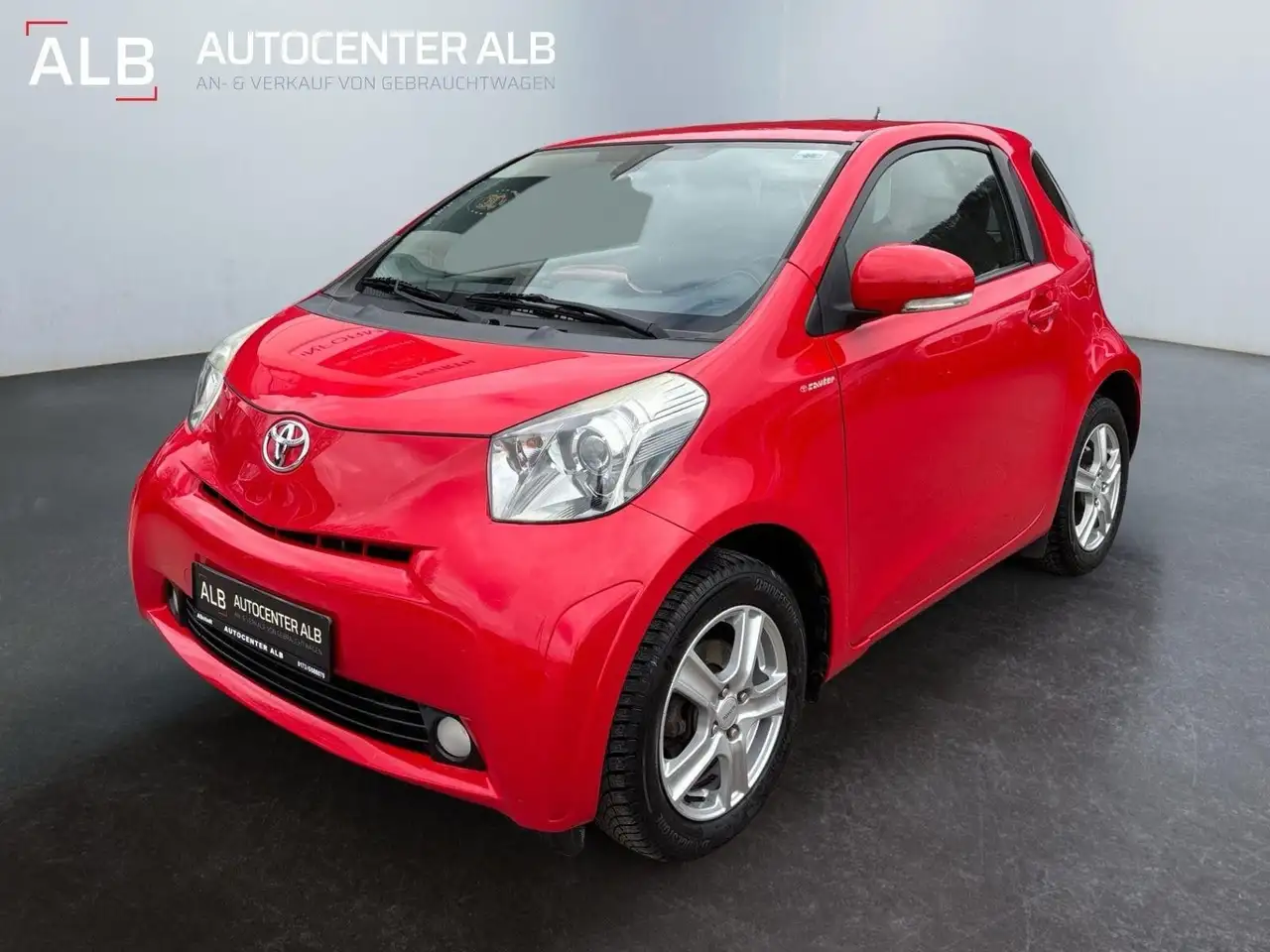 Toyota iQ