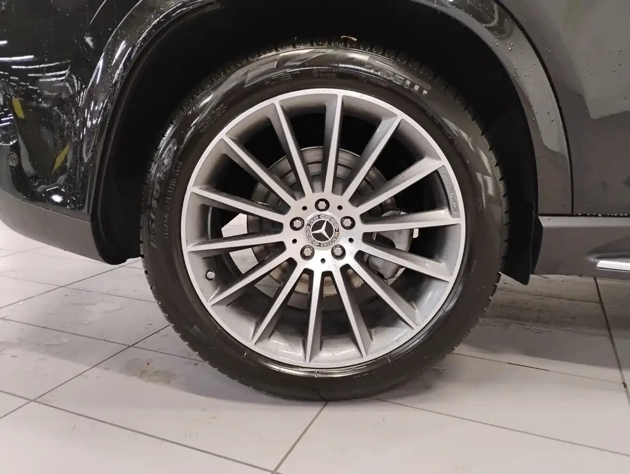 Mercedes-Benz GLE снимка Mercedes-Benz GLE