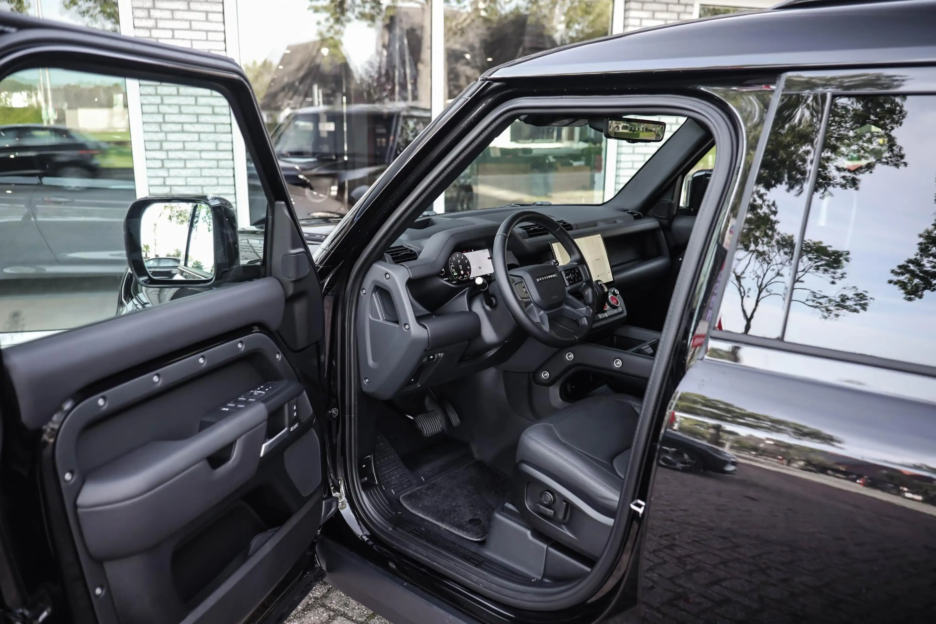 Land Rover Defender 2.0 P300e 110 X-Dynamic HSE FACELIFT Pano Zitklima — photo 5