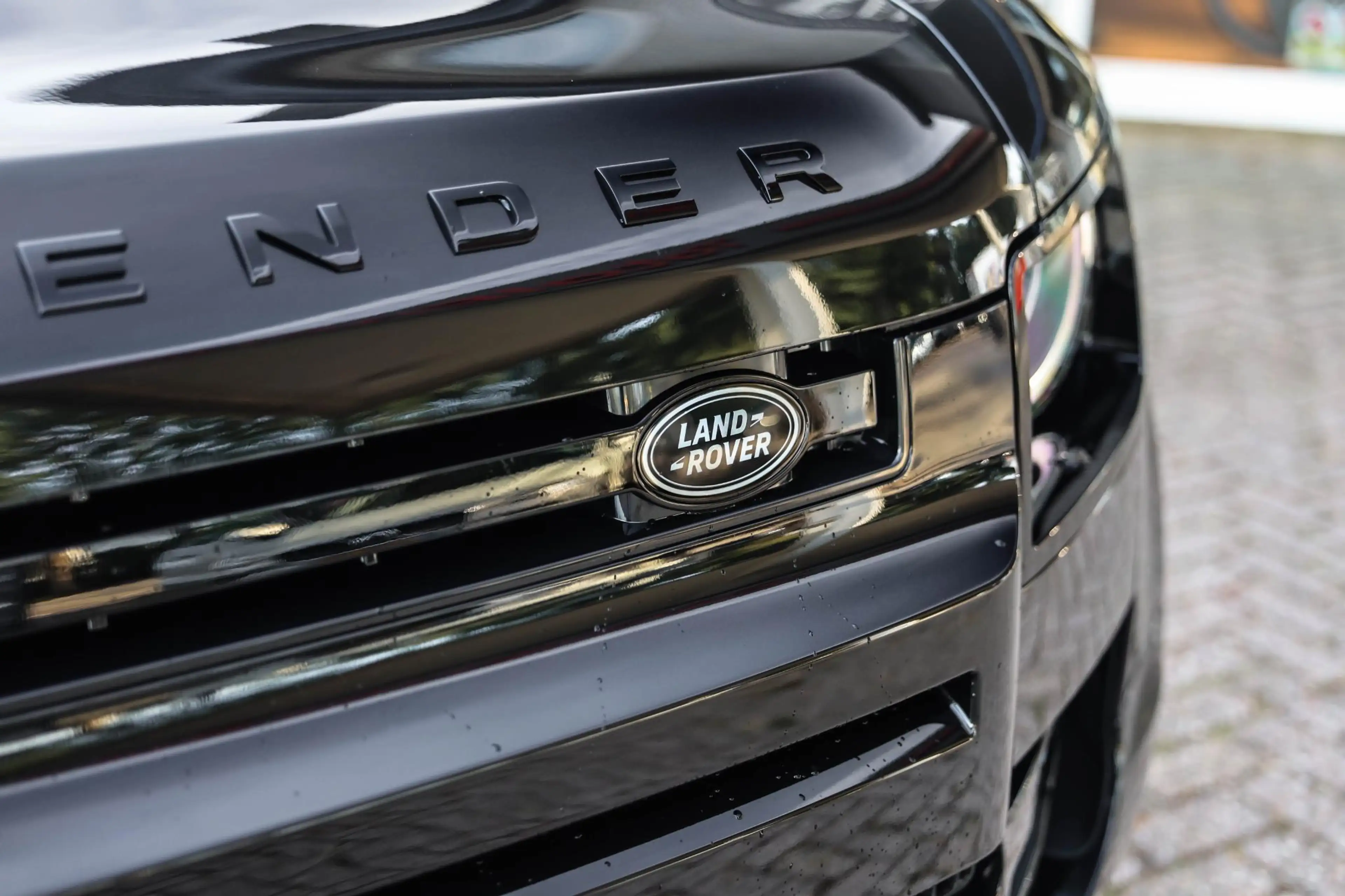 Land Rover Defender 2.0 P300e 110 X-Dynamic HSE FACELIFT Pano Zitklima — photo 10