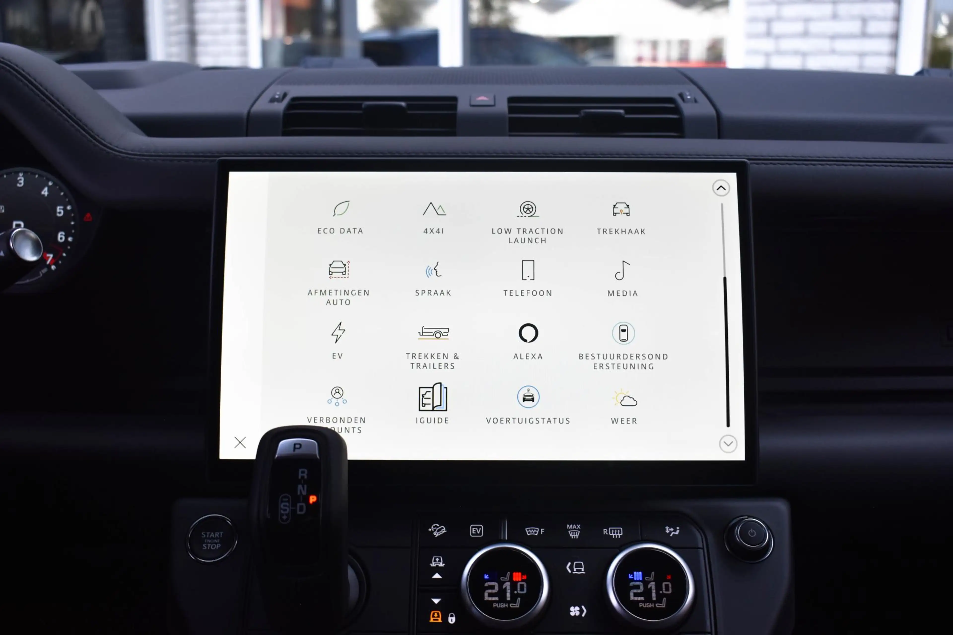 Land Rover Defender 2.0 P300e 110 X-Dynamic HSE FACELIFT Pano Zitklima — photo 36