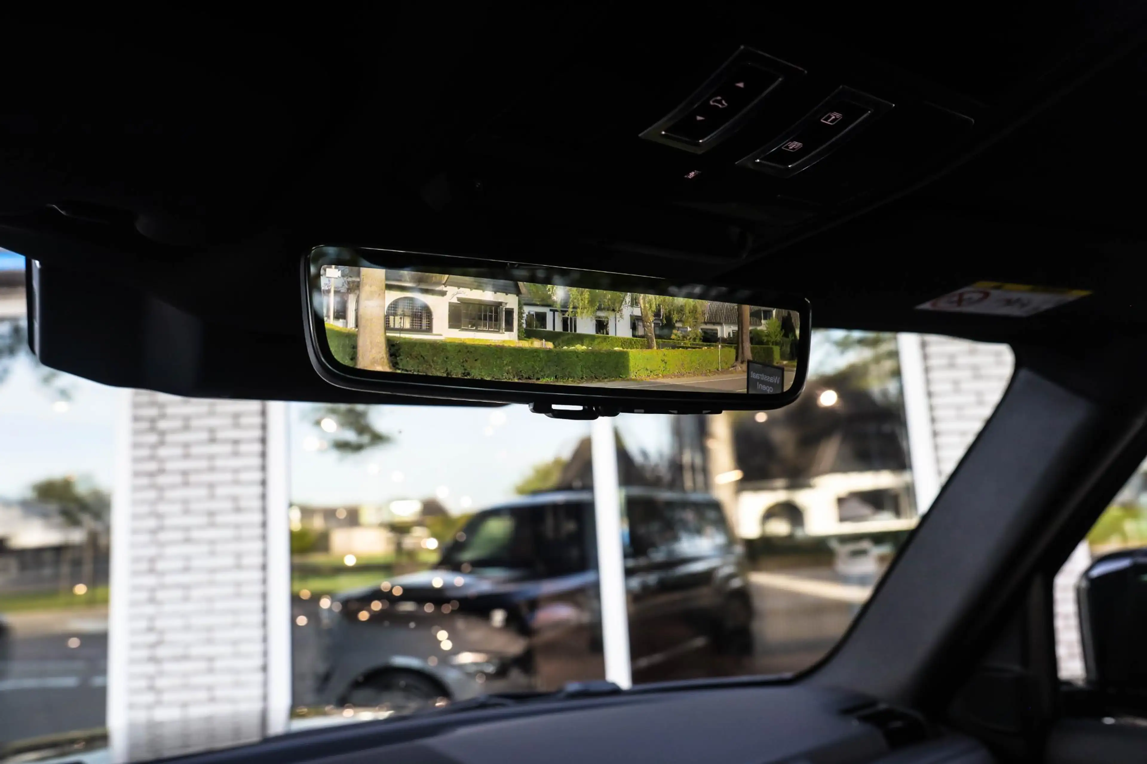 Land Rover Defender 2.0 P300e 110 X-Dynamic HSE FACELIFT Pano Zitklima — photo 32
