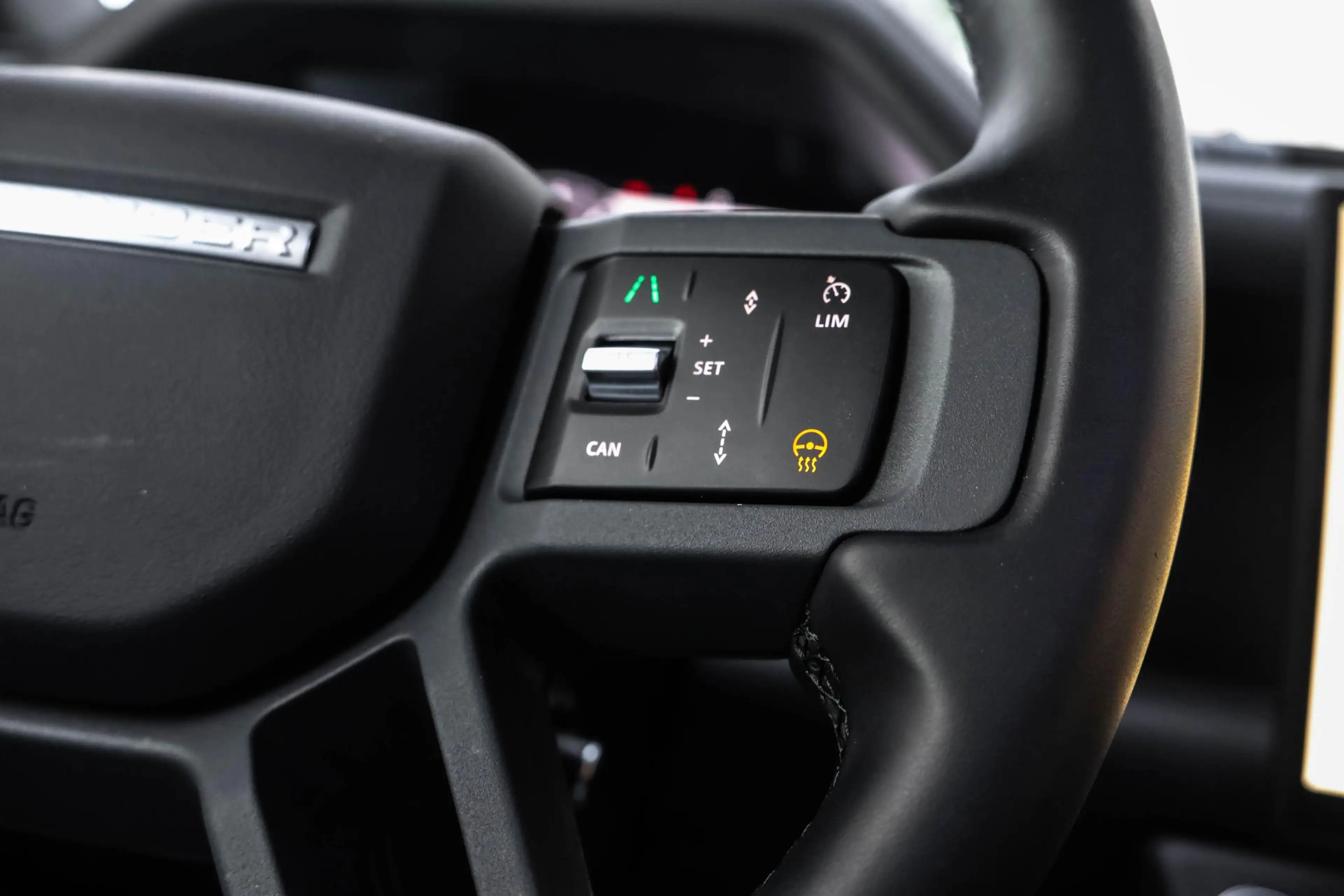 Land Rover Defender 2.0 P300e 110 X-Dynamic HSE FACELIFT Pano Zitklima — photo 20