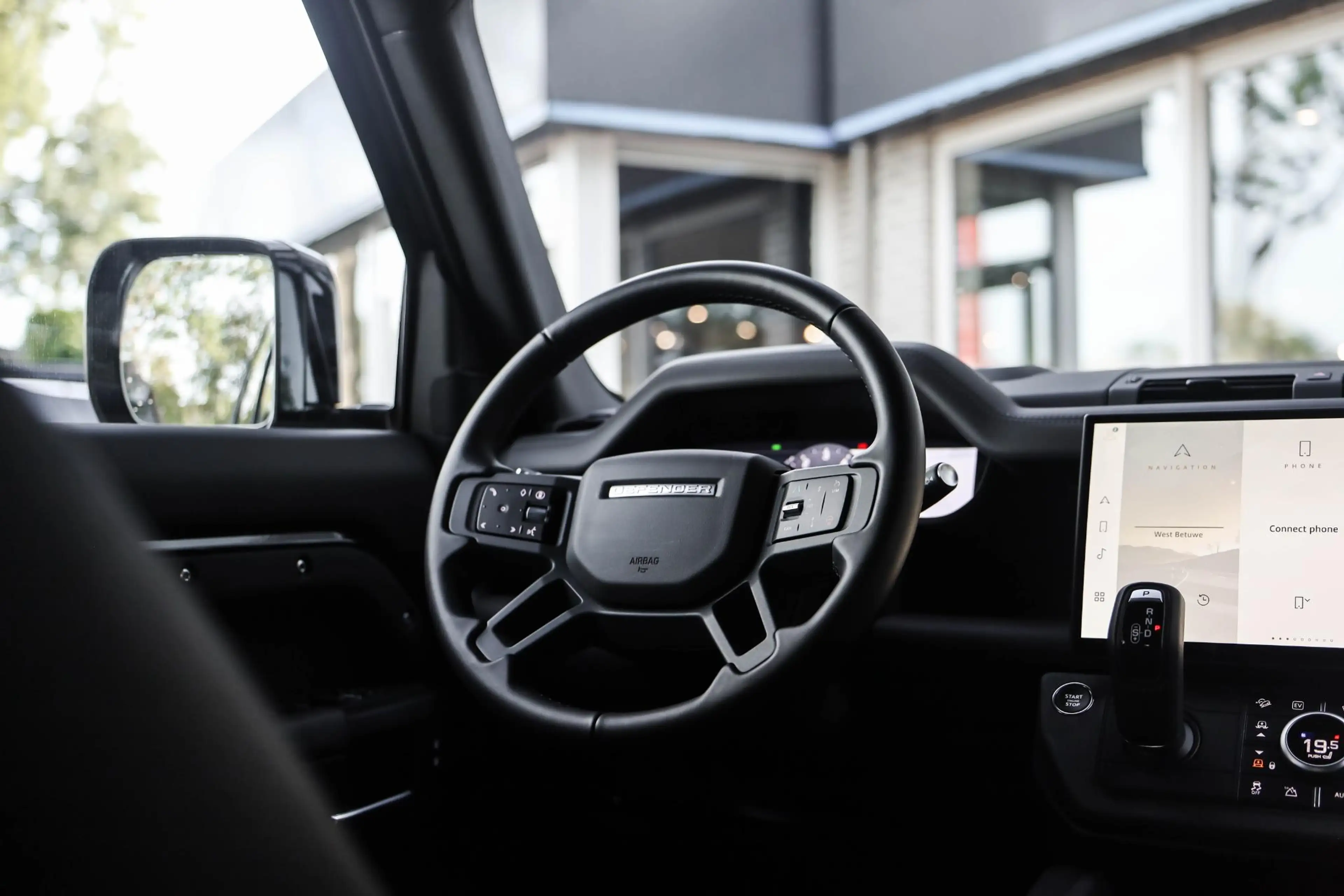 Land Rover Defender 2.0 P300e 110 X-Dynamic HSE FACELIFT Pano Zitklima — photo 16