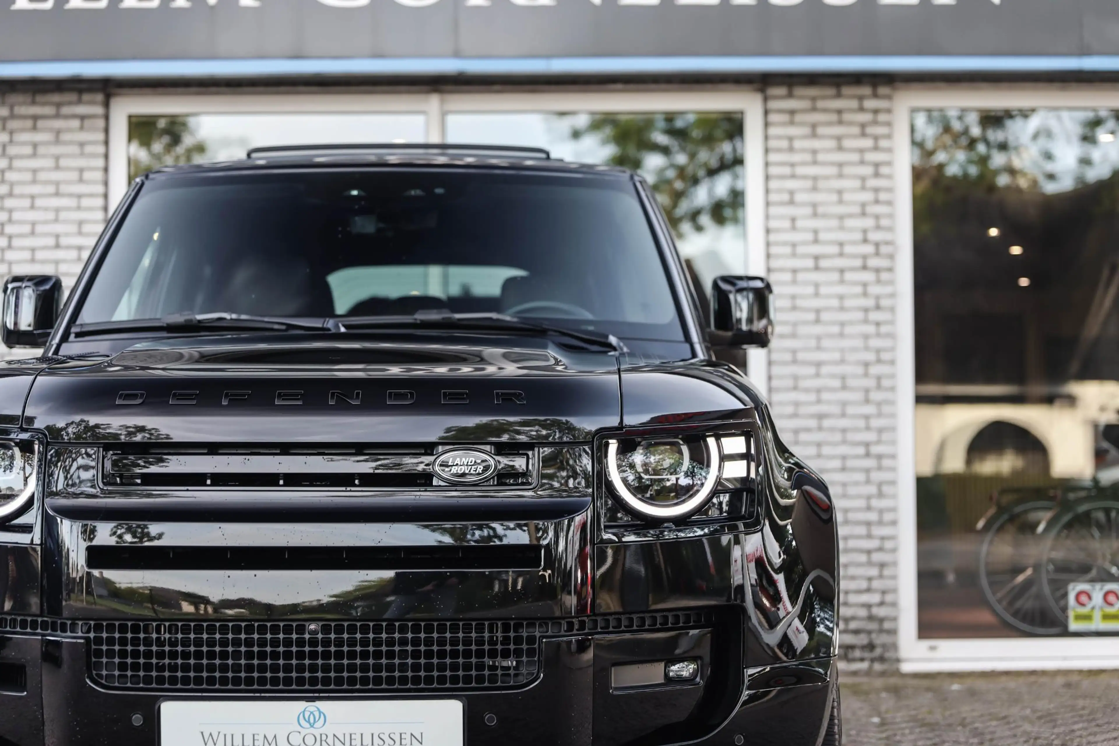 Land Rover Defender 2.0 P300e 110 X-Dynamic HSE FACELIFT Pano Zitklima — photo 43