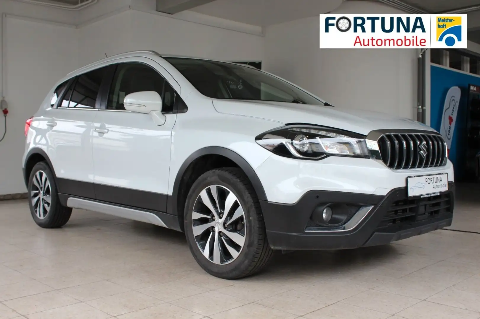 Suzuki SX4 S-Cross LED Panoramadach Allrad Automatik Blanc - 1