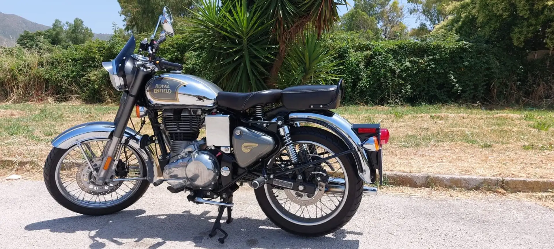 Royal Enfield Bullet 500 STD Classic EFI E/S Chrome Beige - 2