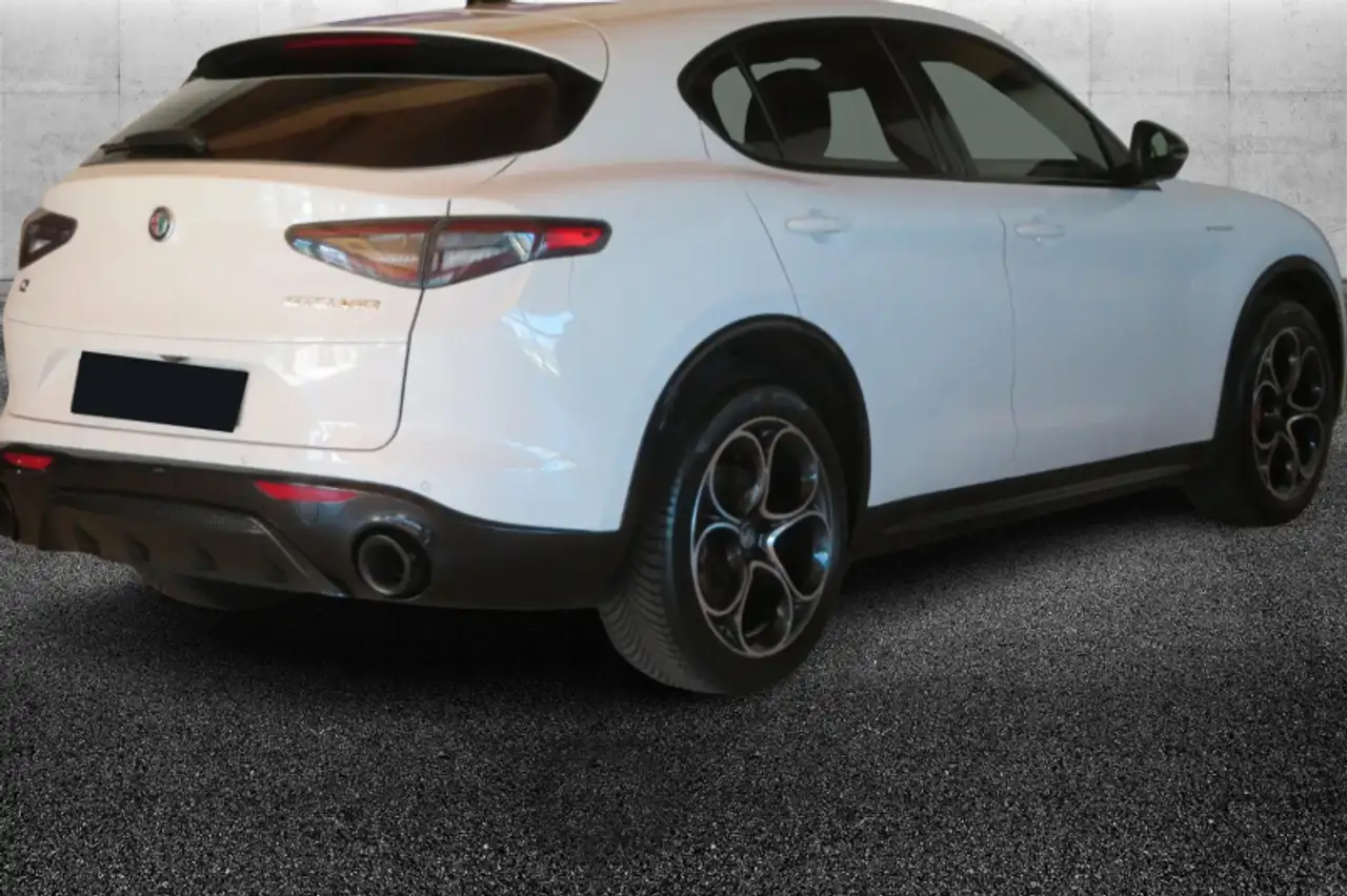 Alfa Romeo Stelvio 2024