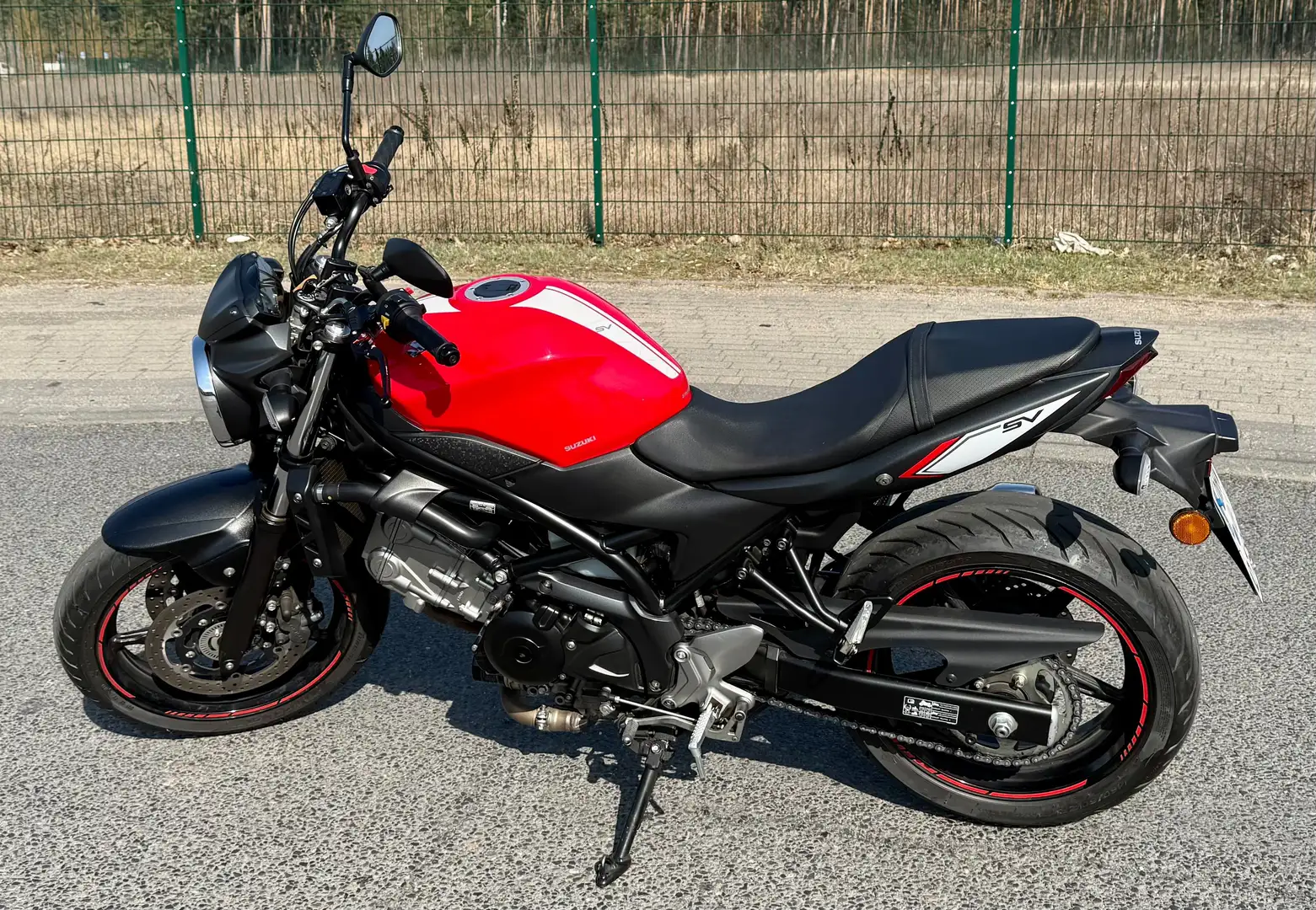 Suzuki SV 650 AL7 / 48 PS Variante / A1 Führerscheinklasse Piros - 1
