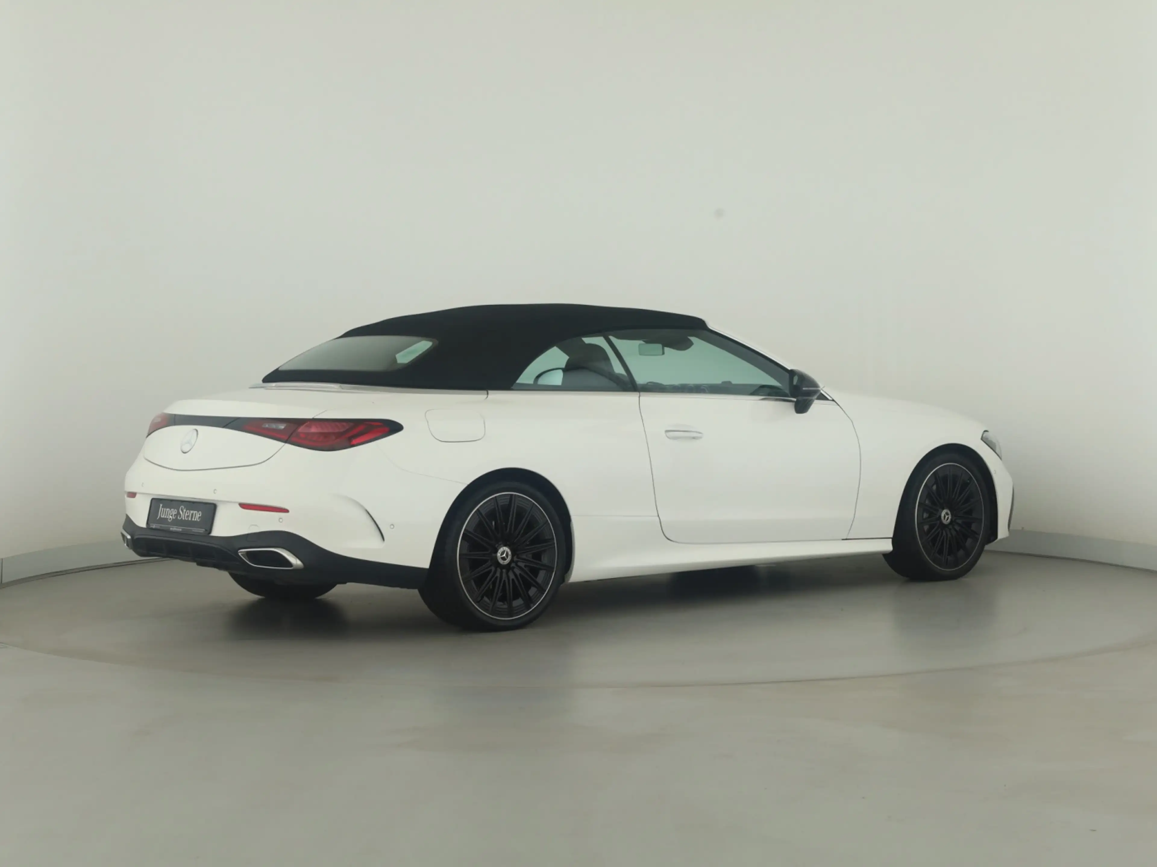 Mercedes-Benz CLE 220 d Cabrio AMGLine Premium*Airscarf*Aircap — photo 6