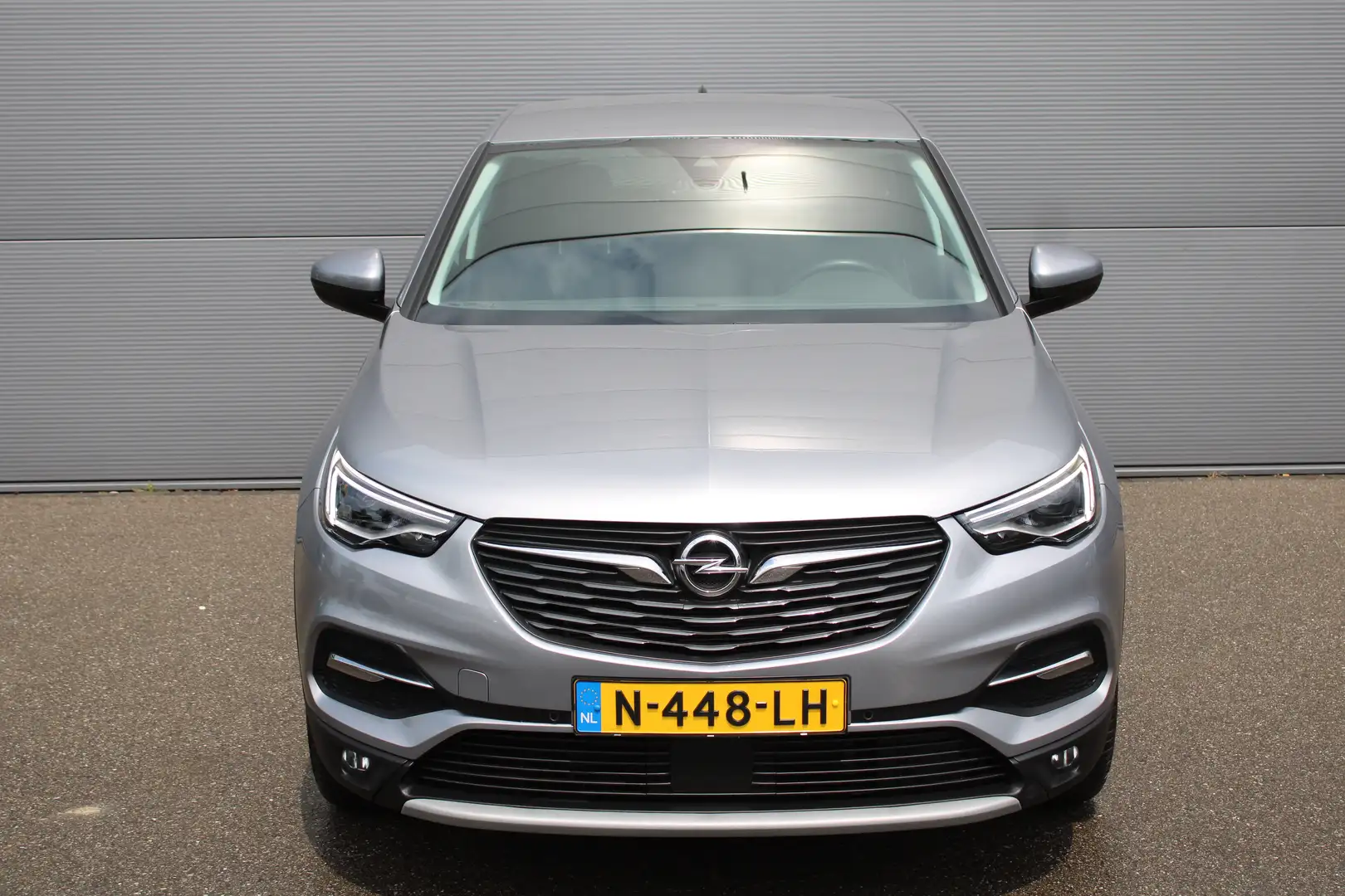 Opel Grandland X 1.2 Turbo Innovation AUTOMAAT Grijs - 2