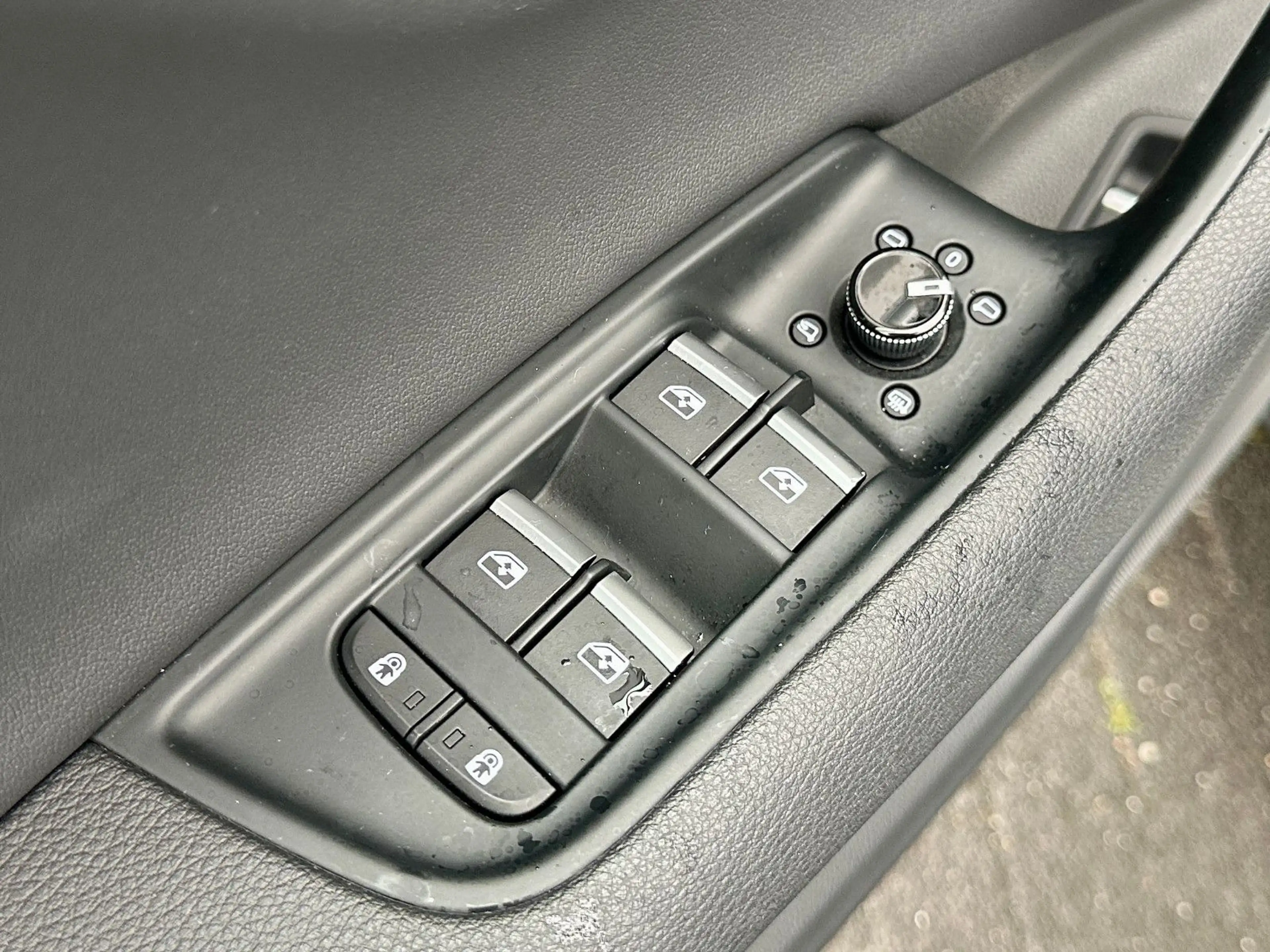 Audi Q7 TFSIe q S LINE BLACK PANO AHK 360° HuD MATRIX — photo 8