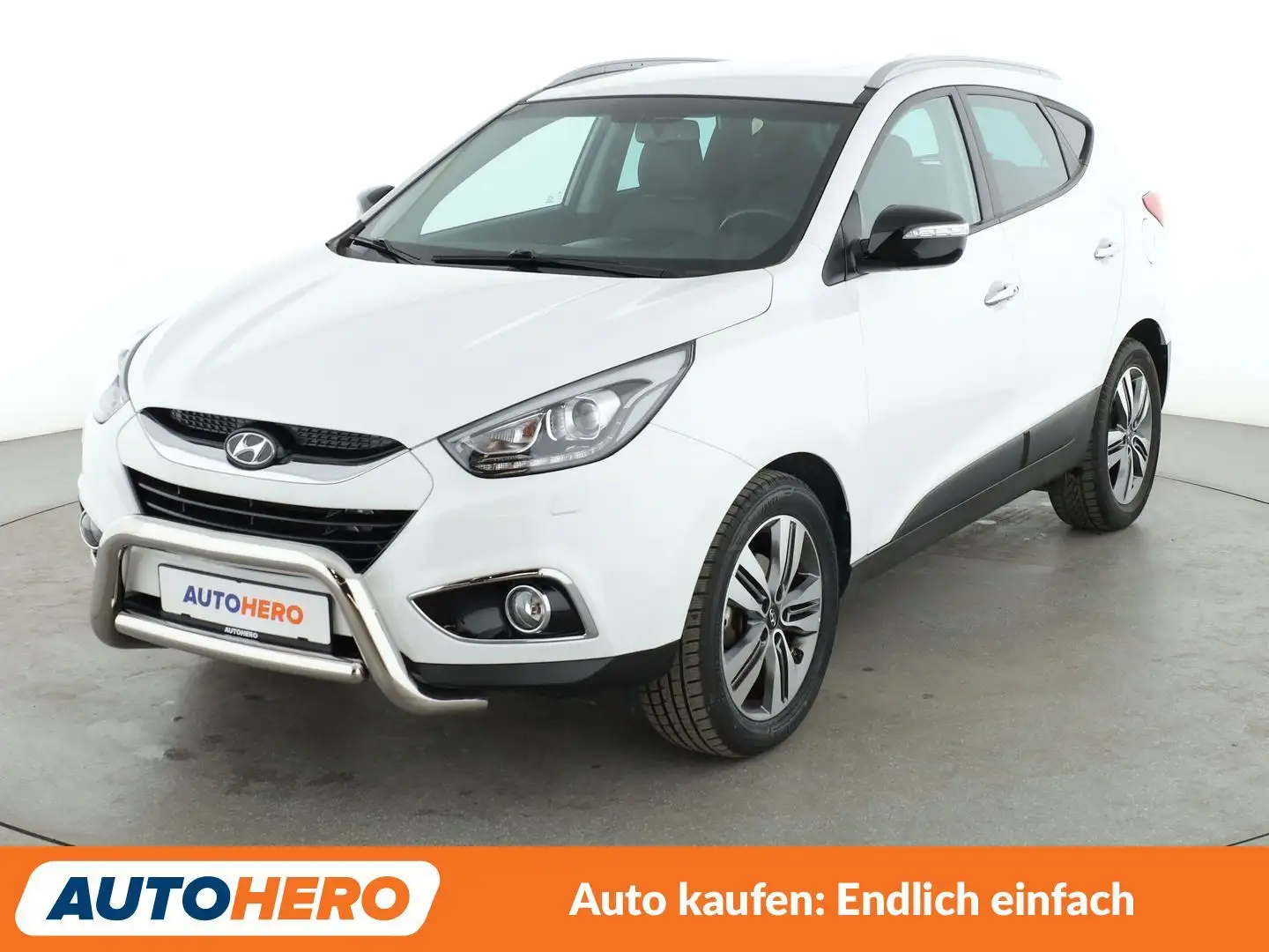 Hyundai iX35 2.0 CRDi Black & Steel AWD Aut.*NAVI*TEMPO*CAM*PDC Blanc - 1