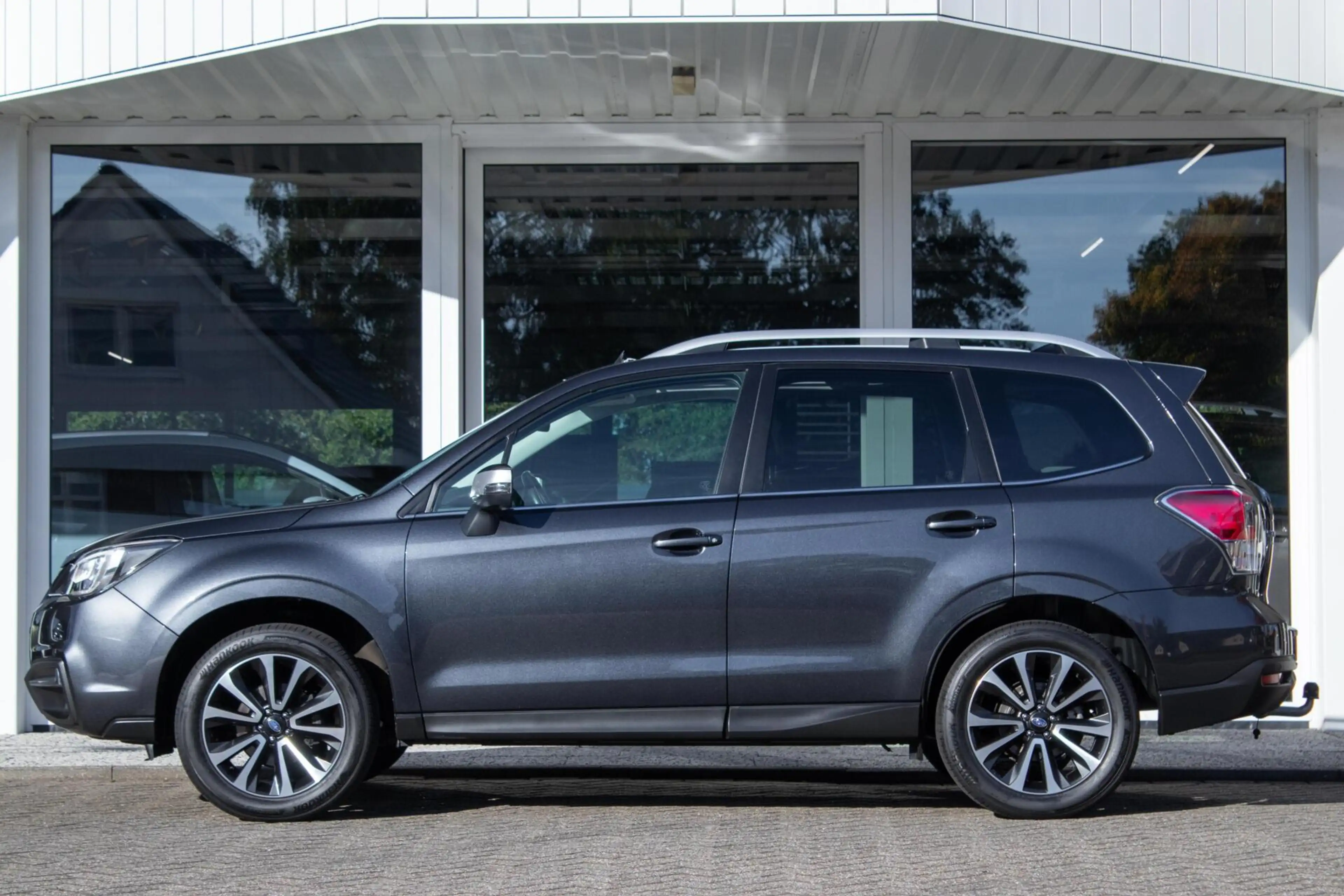 Subaru Forester 2.0 CVT AWD Premium | Eyesight | Navigatie | Trekh — photo 6