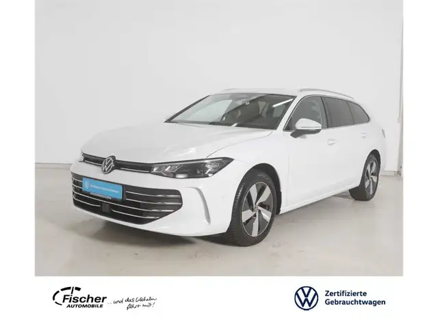 Volkswagen Passat 1.5 eTSI Business DSG AHK/LED/NAV/ACC/RFK