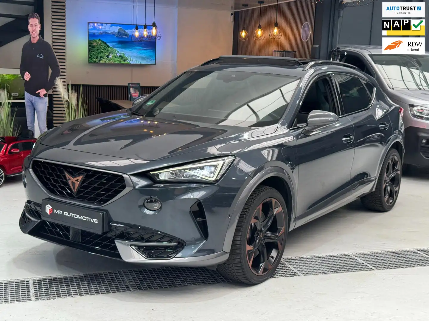 CUPRA Formentor 1.4 e-Hybrid VZ Performance|Pano|Keyless|Camera|AC Grau - 1