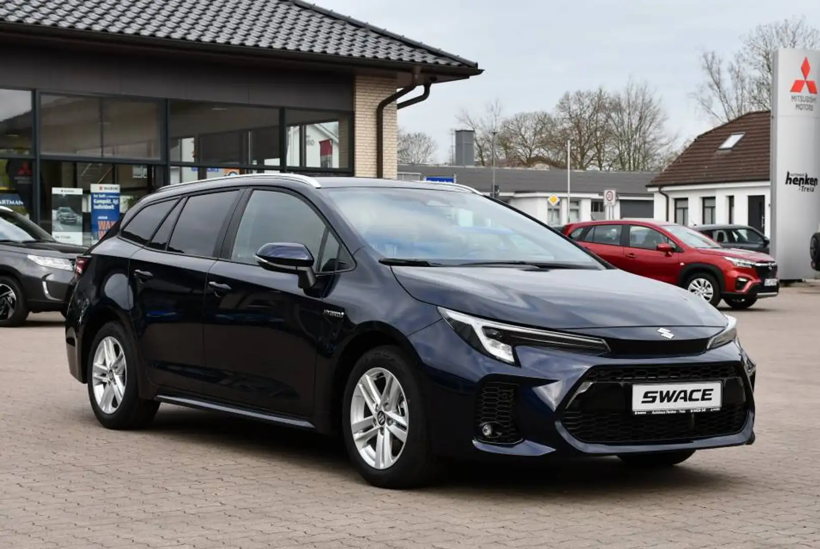 Suzuki Swace Comfort+ CVT Hybrid Blau - 2