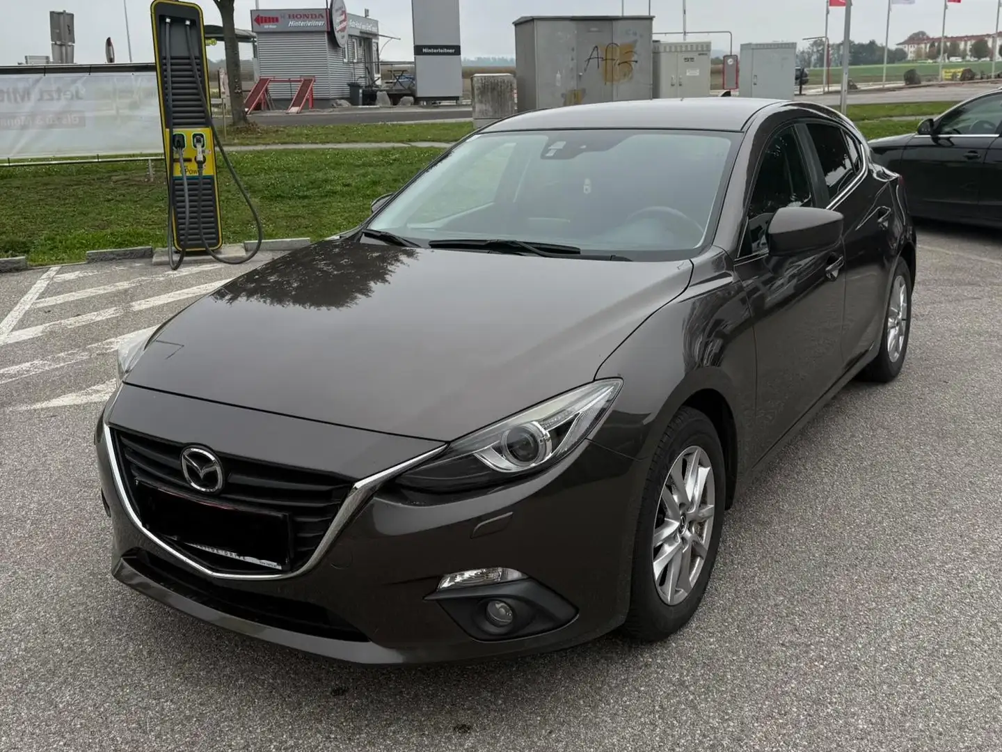 Mazda 3 Mazda 3 Sport CD105 Attraction Attraction Braun - 1
