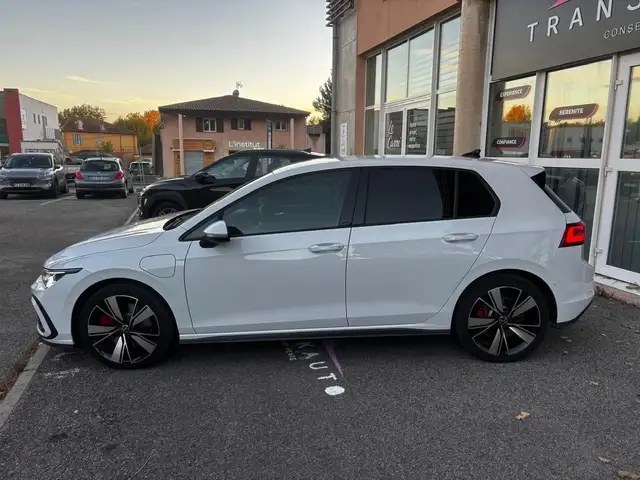 Volkswagen Golf view 8