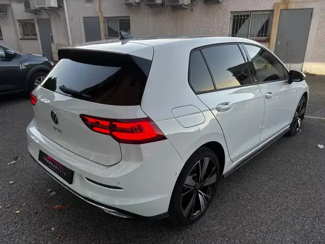 Volkswagen Golf view 5