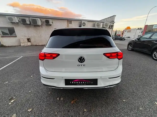Volkswagen Golf view 6
