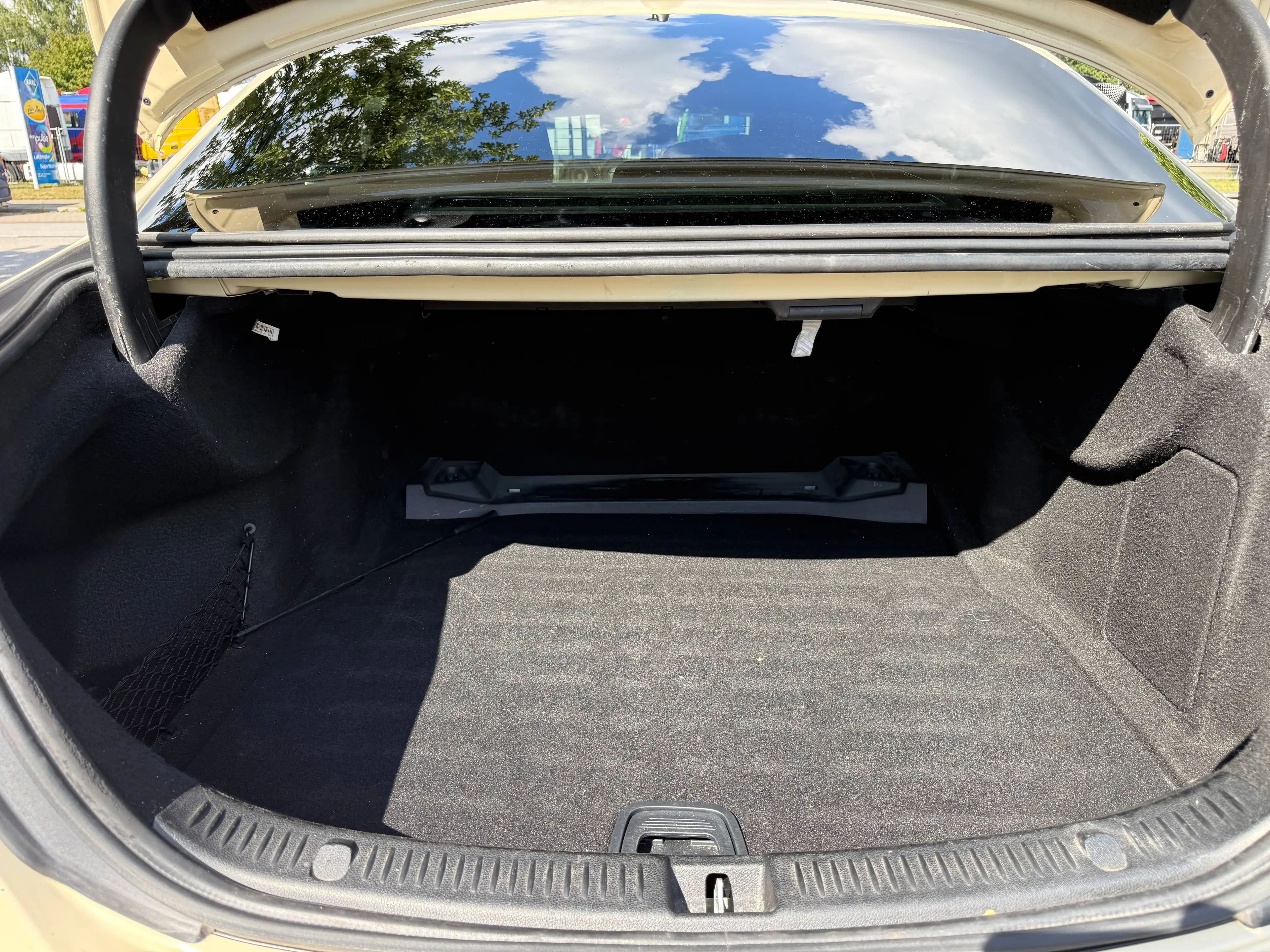Mercedes-Benz E 220 E 220d-Limousine-Avantgarde-MBUX-Navi-Kamera-TÜV-TOP — photo 14