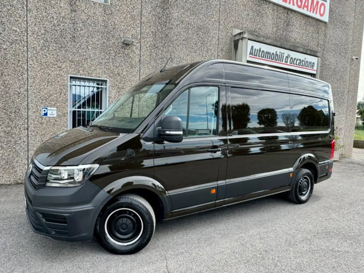 Volkswagen Crafter 30 2.0 TDI 140CV PM-TM Furgone All. Corrier "24 MESI GARANZIA INCLUSA" Marrone - 1
