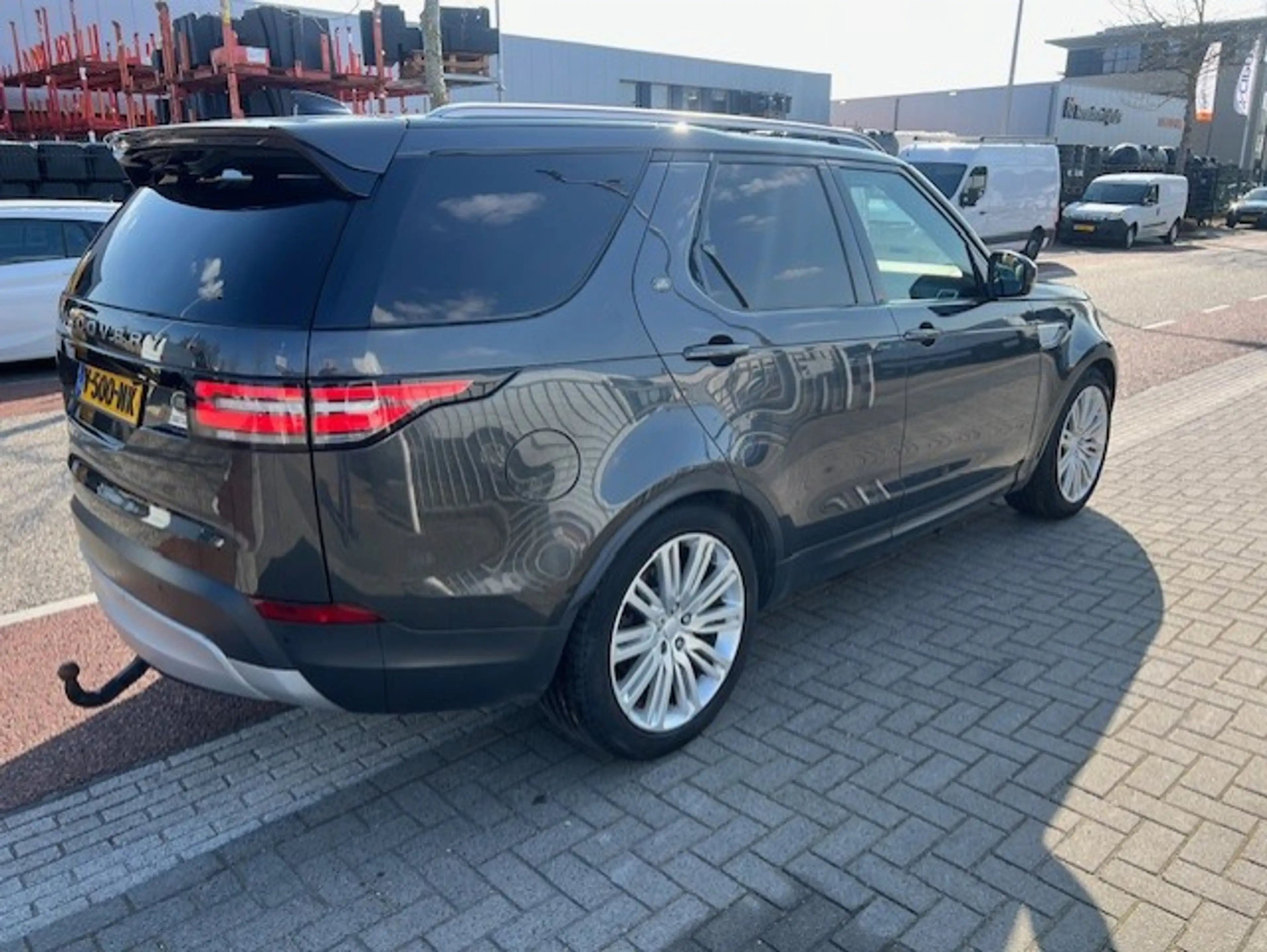 Land Rover Discovery 5 3.0 Td6 HSE 5DRS VAN PANO LEER KLIMA — photo 4