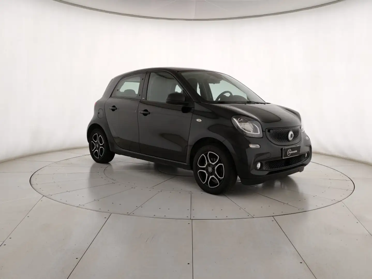 smart forFour Forfour 0.9 t Passion 90cv twinamic my18 Noir - 1