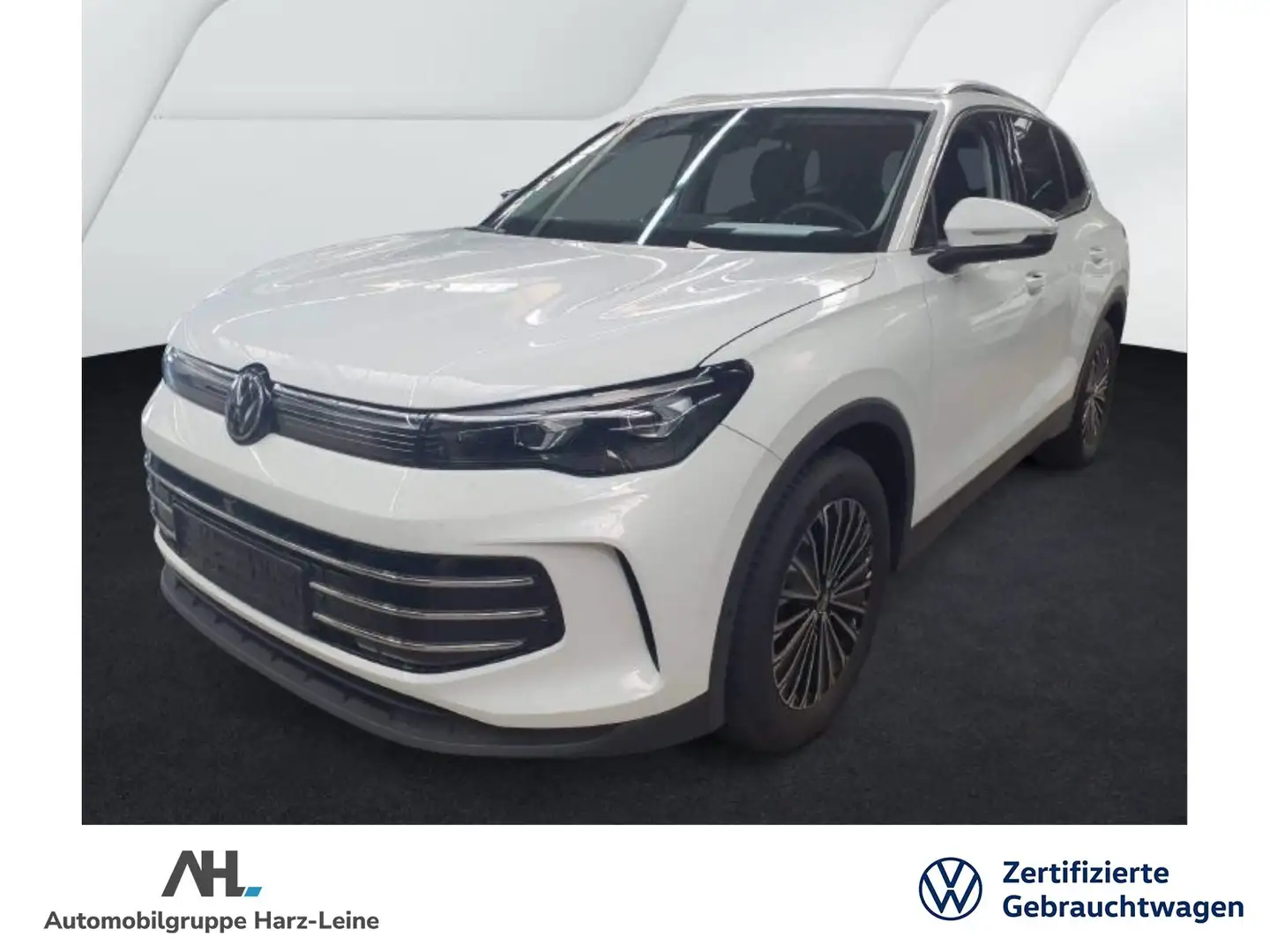Volkswagen Tiguan 1.5 eTSI Elegance DSG Navi IQ.Light AHK RFK Wit - 1