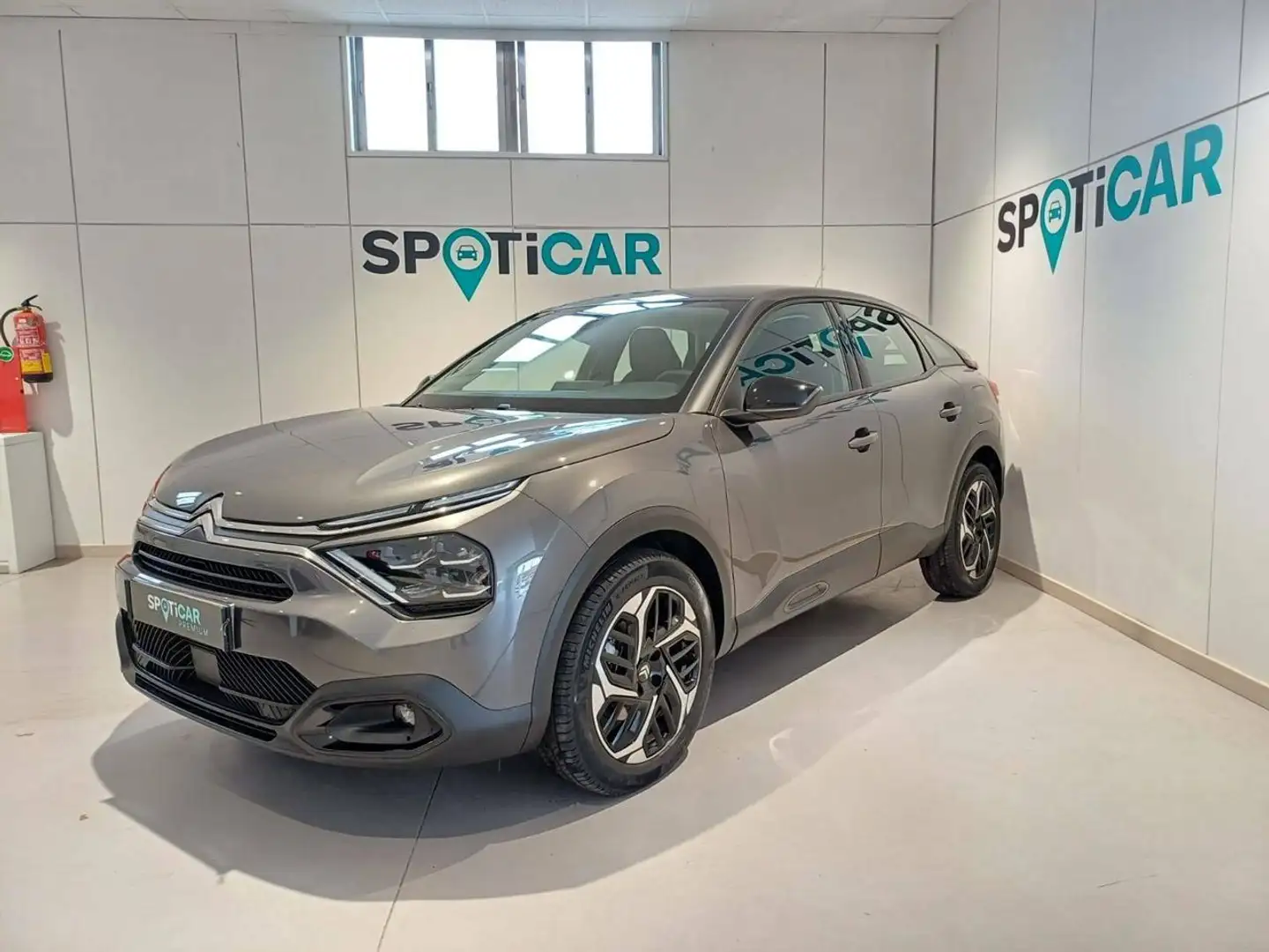 Citroen C4 1.5 BlueHDI S&S Feel Pack EAT8 130 Gris - 1