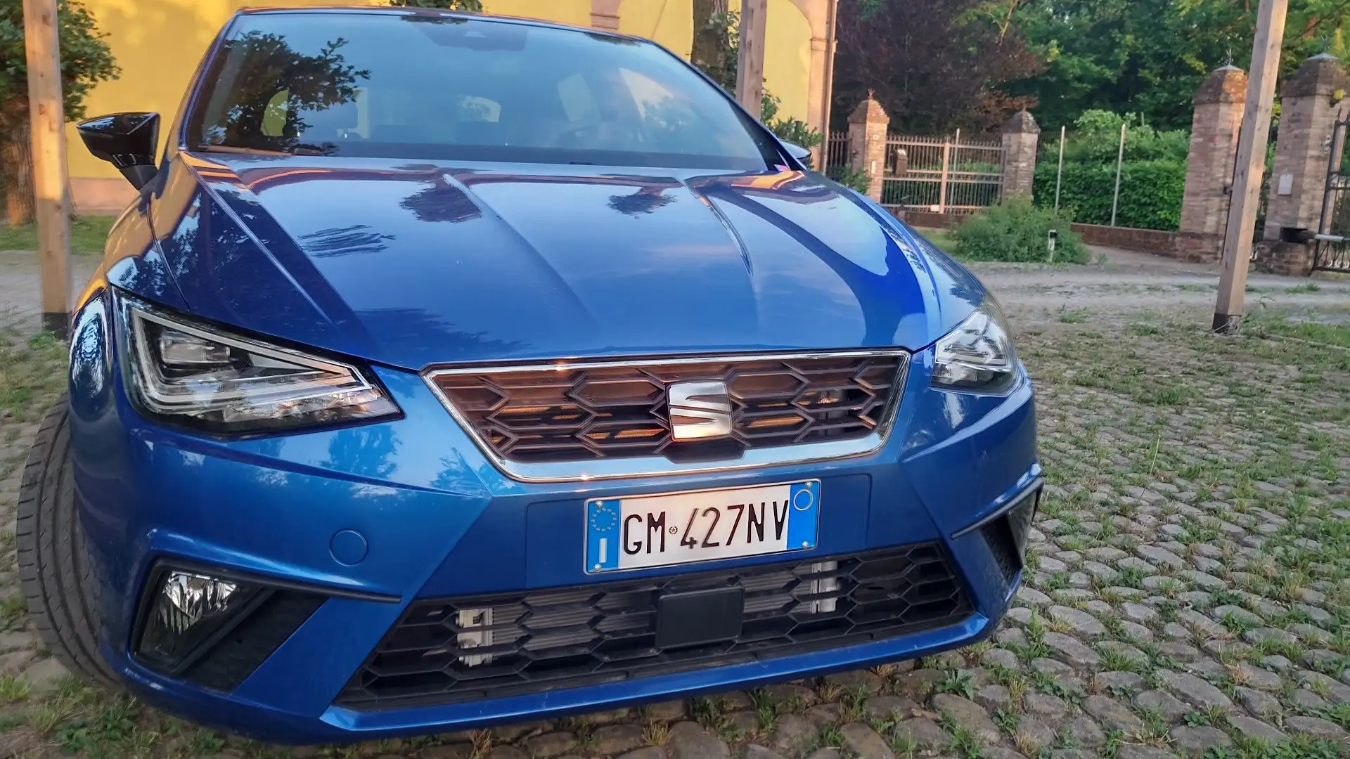 SEAT Ibiza 1.0 ecotsi FR 110cv anche per neopatentati - 1